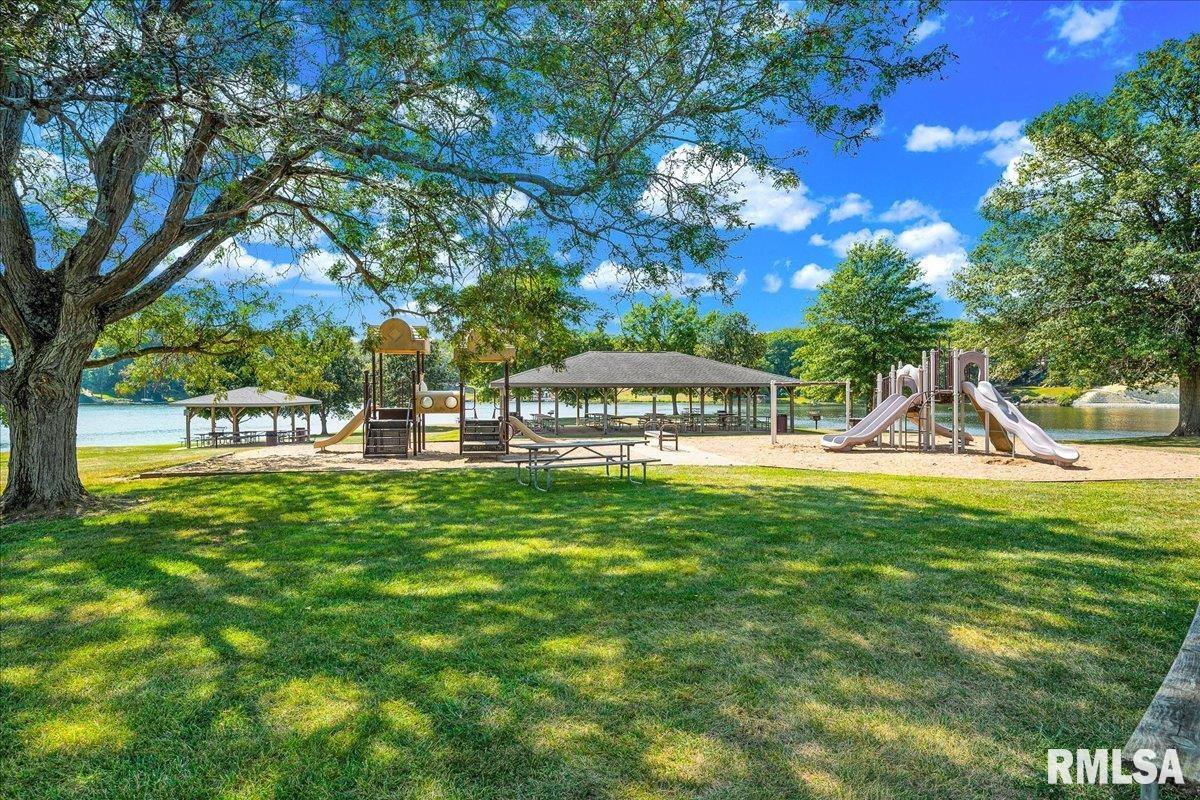 178 BRENTWOOD Circle Dahinda IL