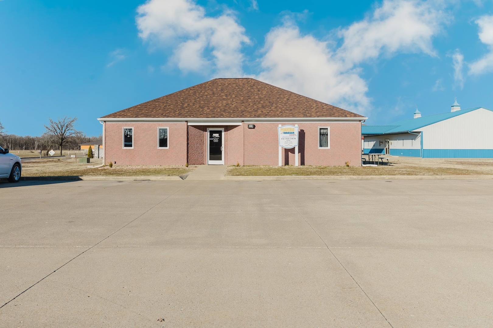 24 VETERANS Drive Harrisburg IL