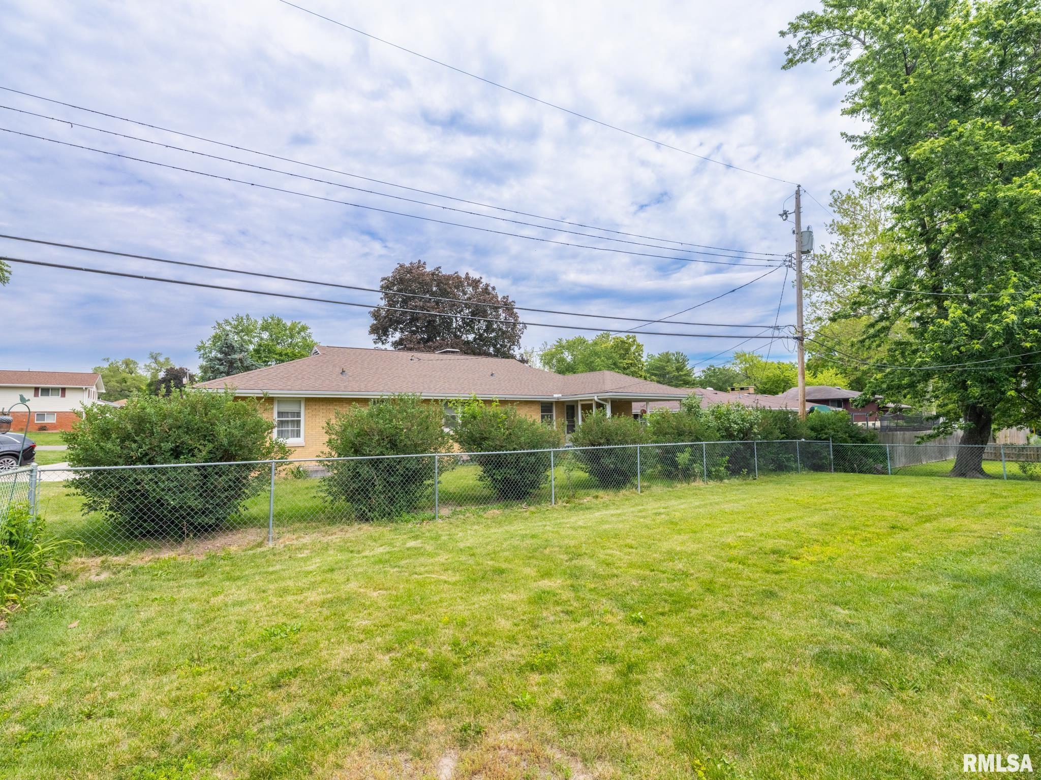1703 W BAYWOOD Avenue Peoria IL