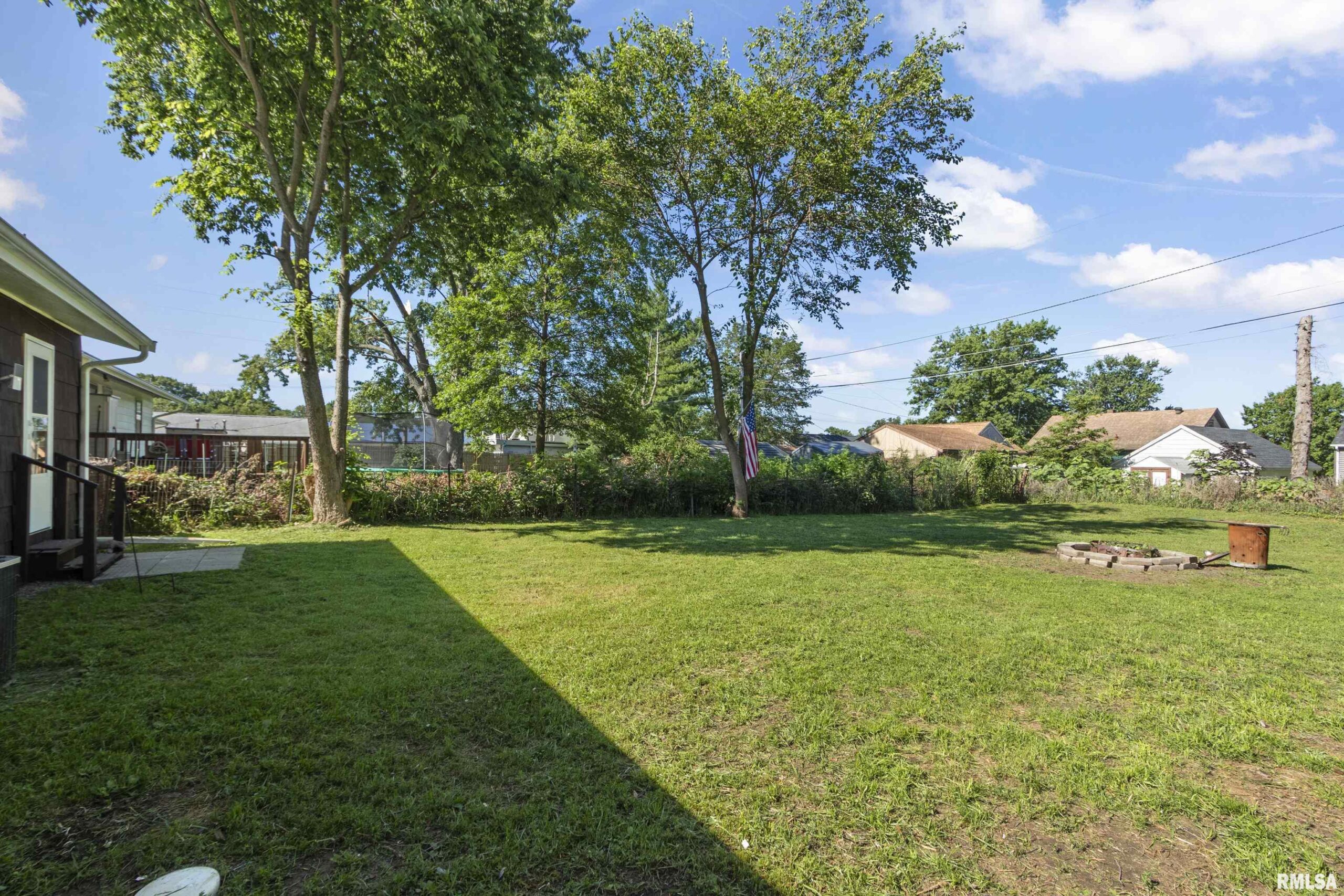 109 N 19TH Street Pekin IL
