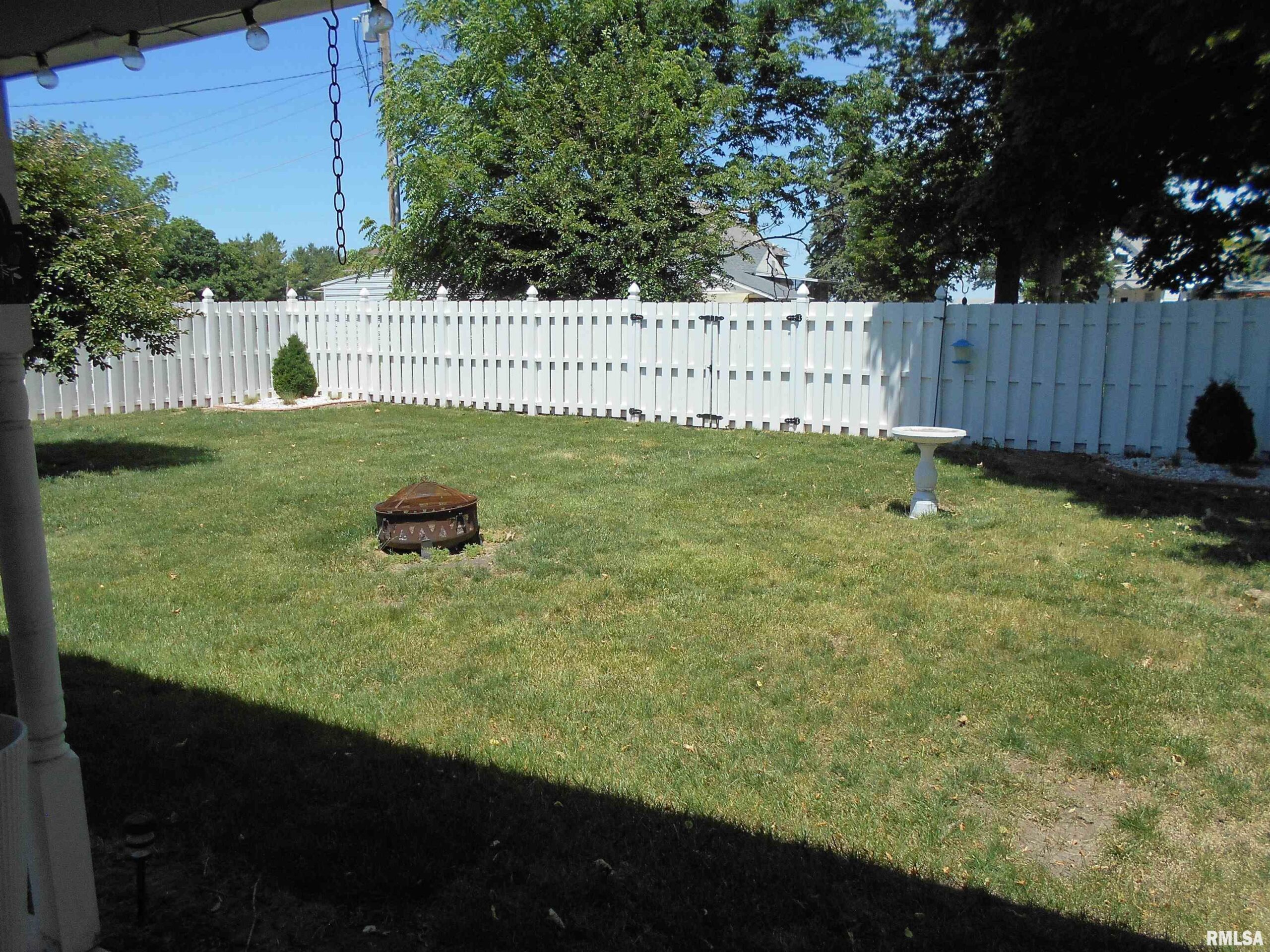 220 E MAIN Street Good Hope IL