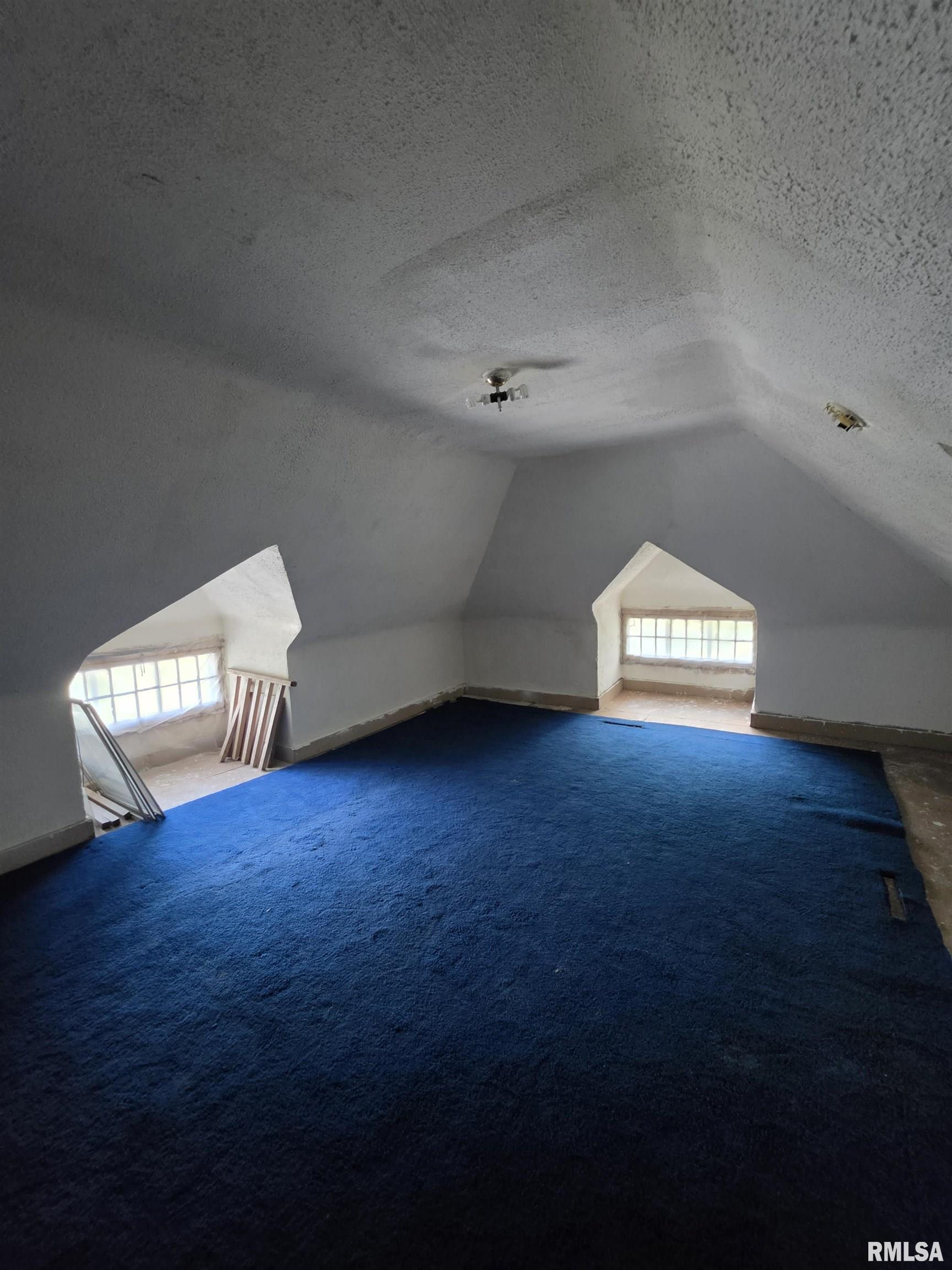 271 W NORTH Street Galesburg IL
