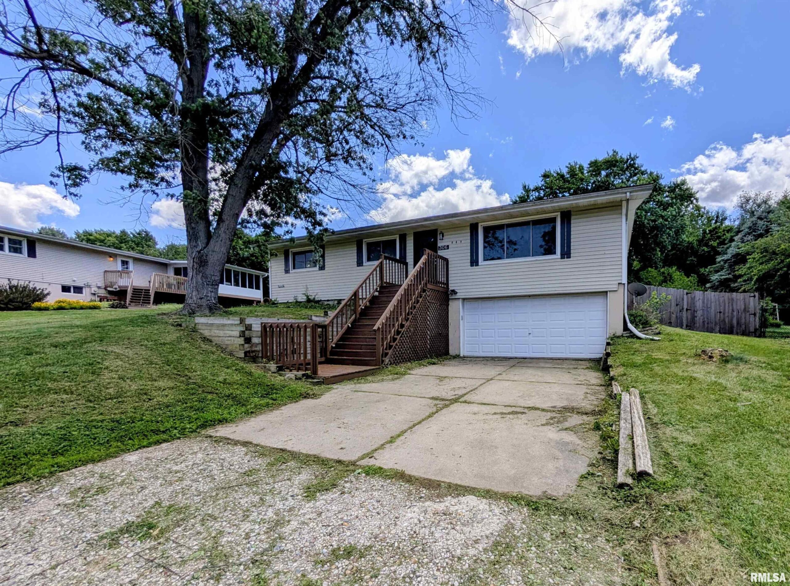 306 PONTIAC Road Marquette Heights IL