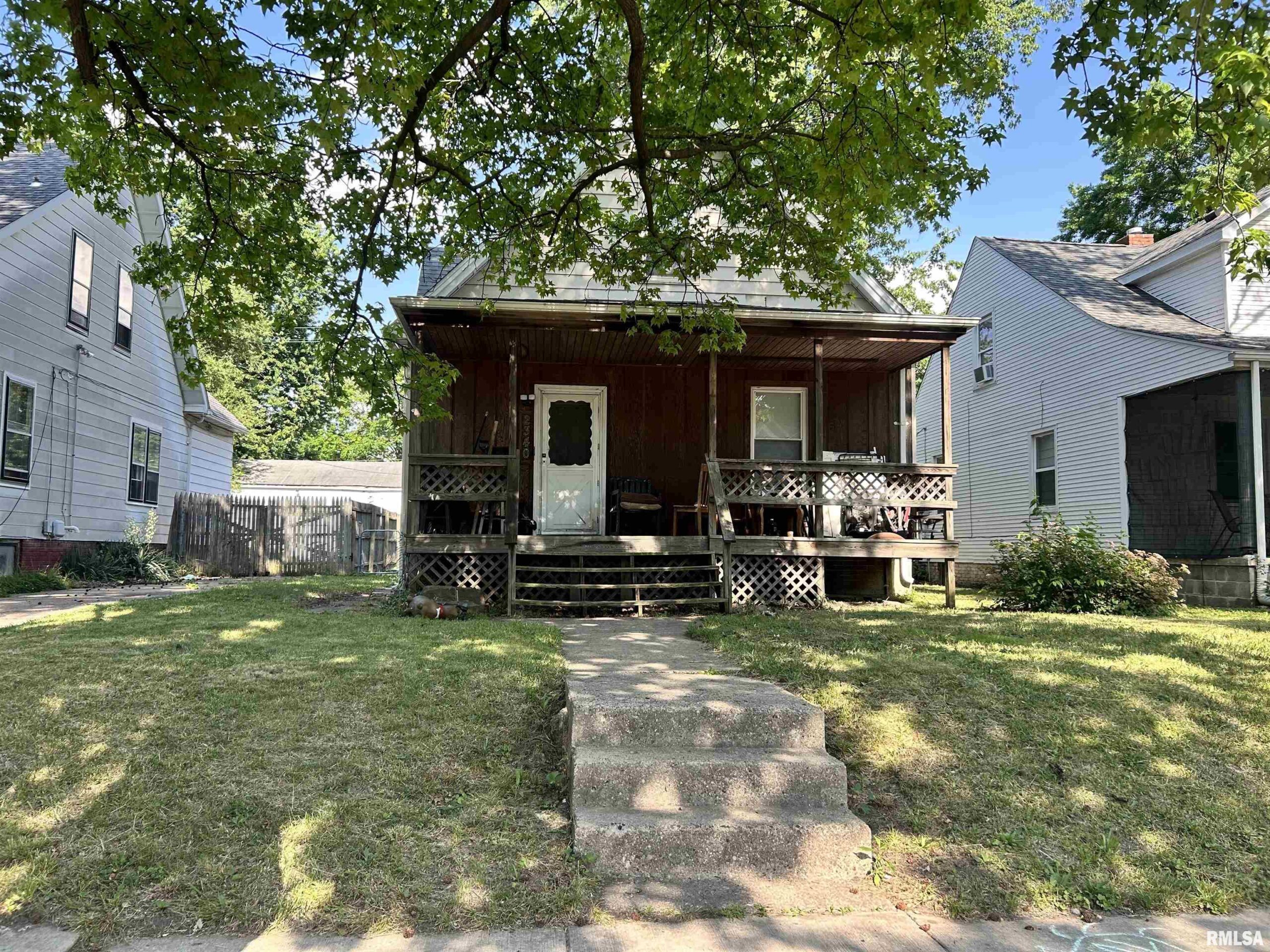 2340 S 10TH Street Springfield IL