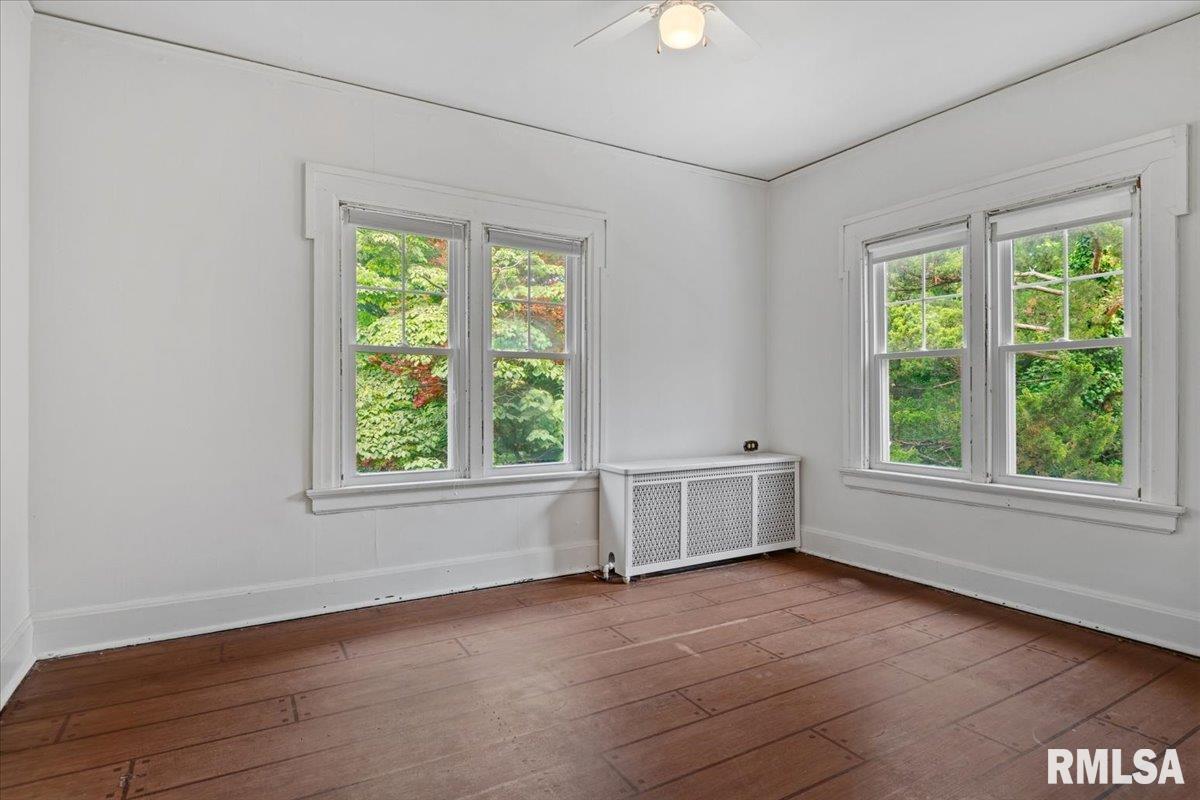300 S SPRUCE Street Pana IL