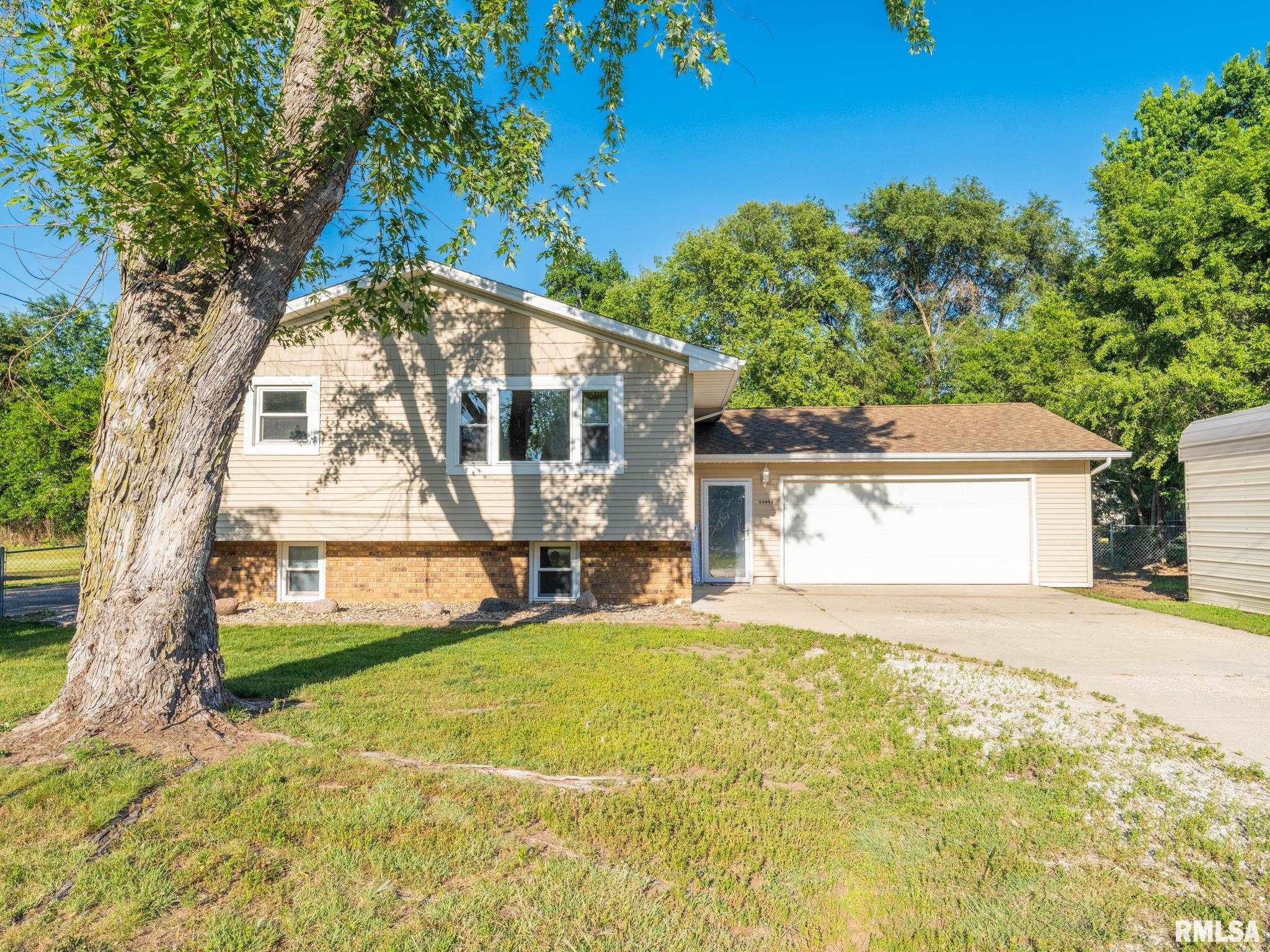 13082 LAUREL Street Manito IL