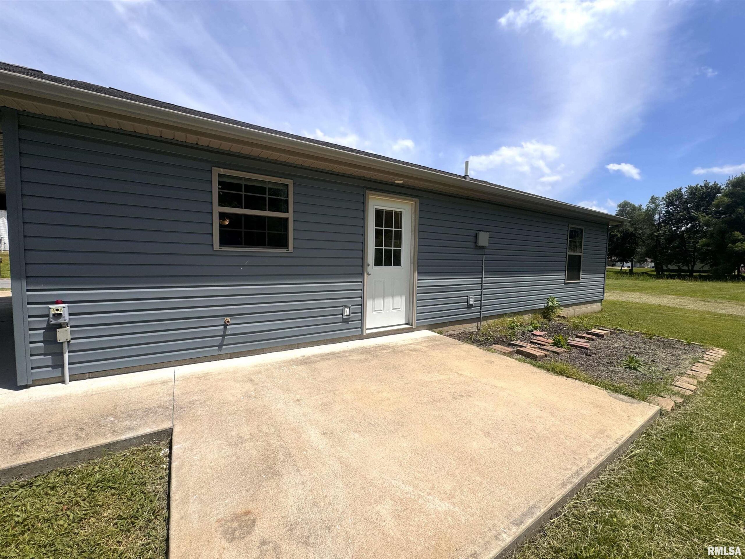 1815 BRIDGE Street Marion IL