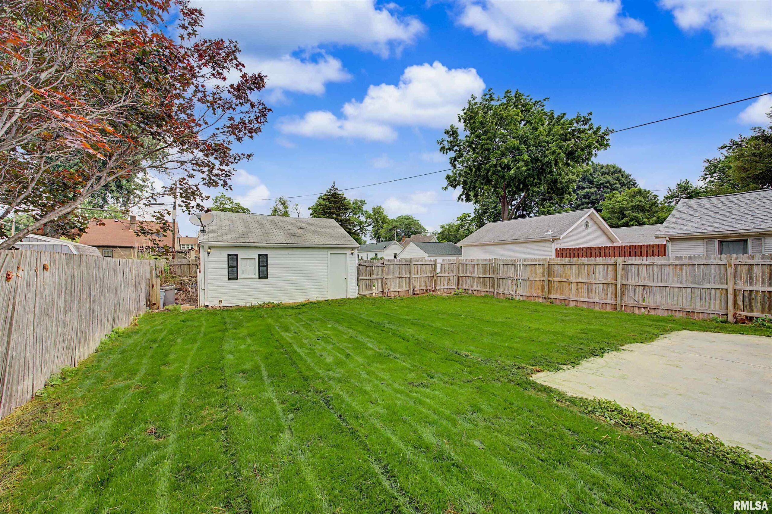 2227 W CALLENDER Avenue West Peoria IL