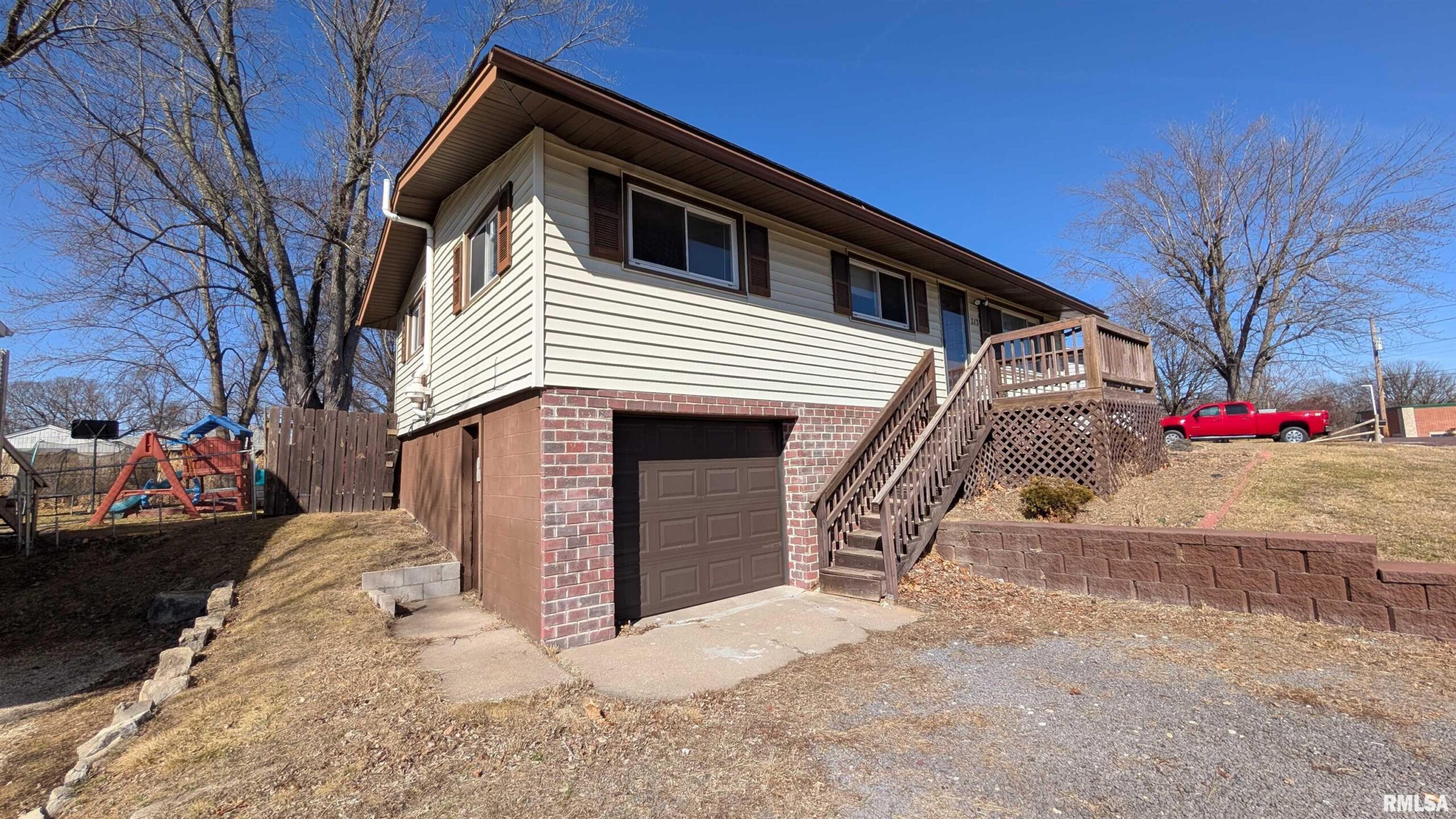 313 HAWTHORNE Circle Creve Coeur IL