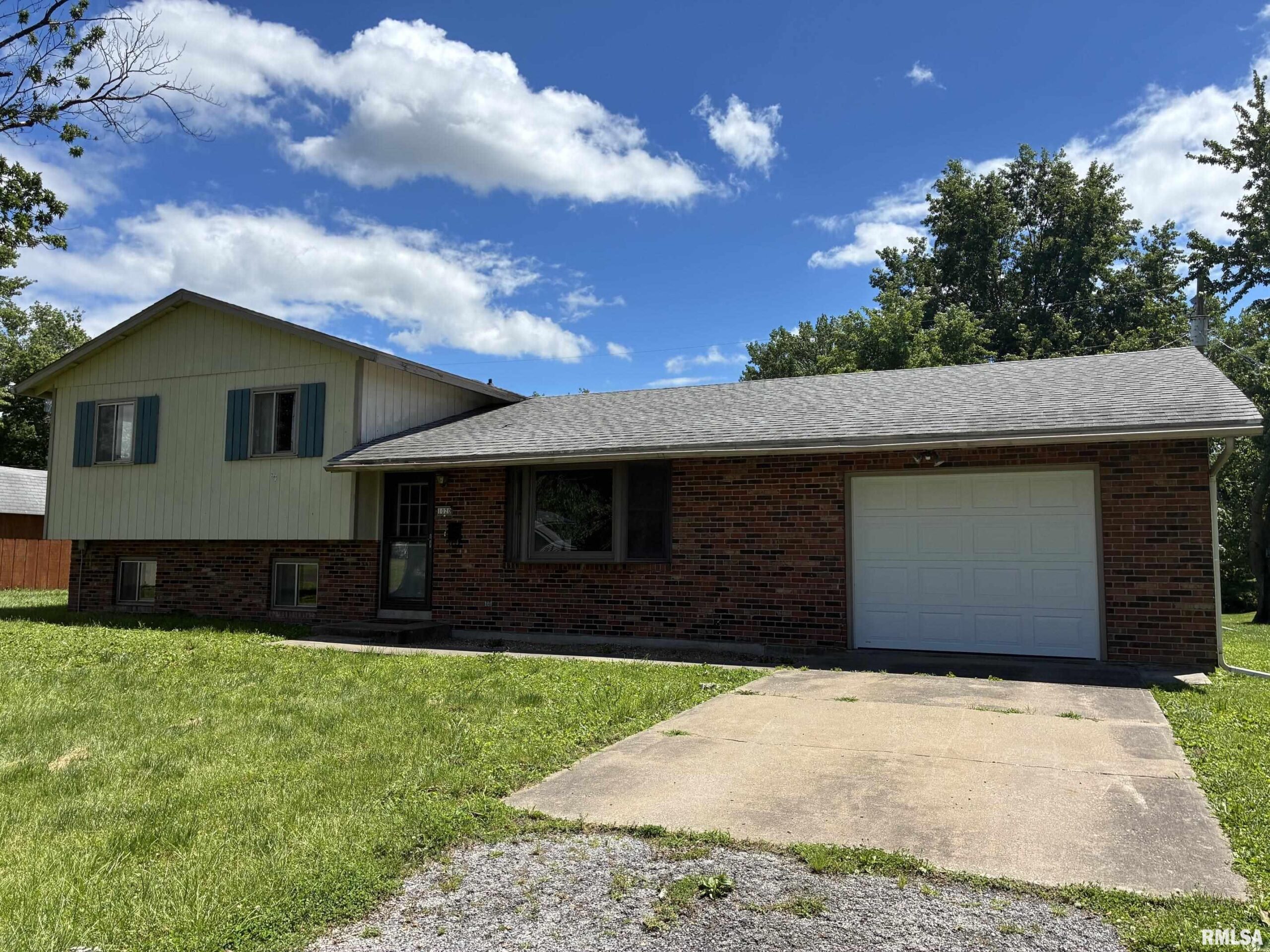 1020 MARION Street Warsaw IL