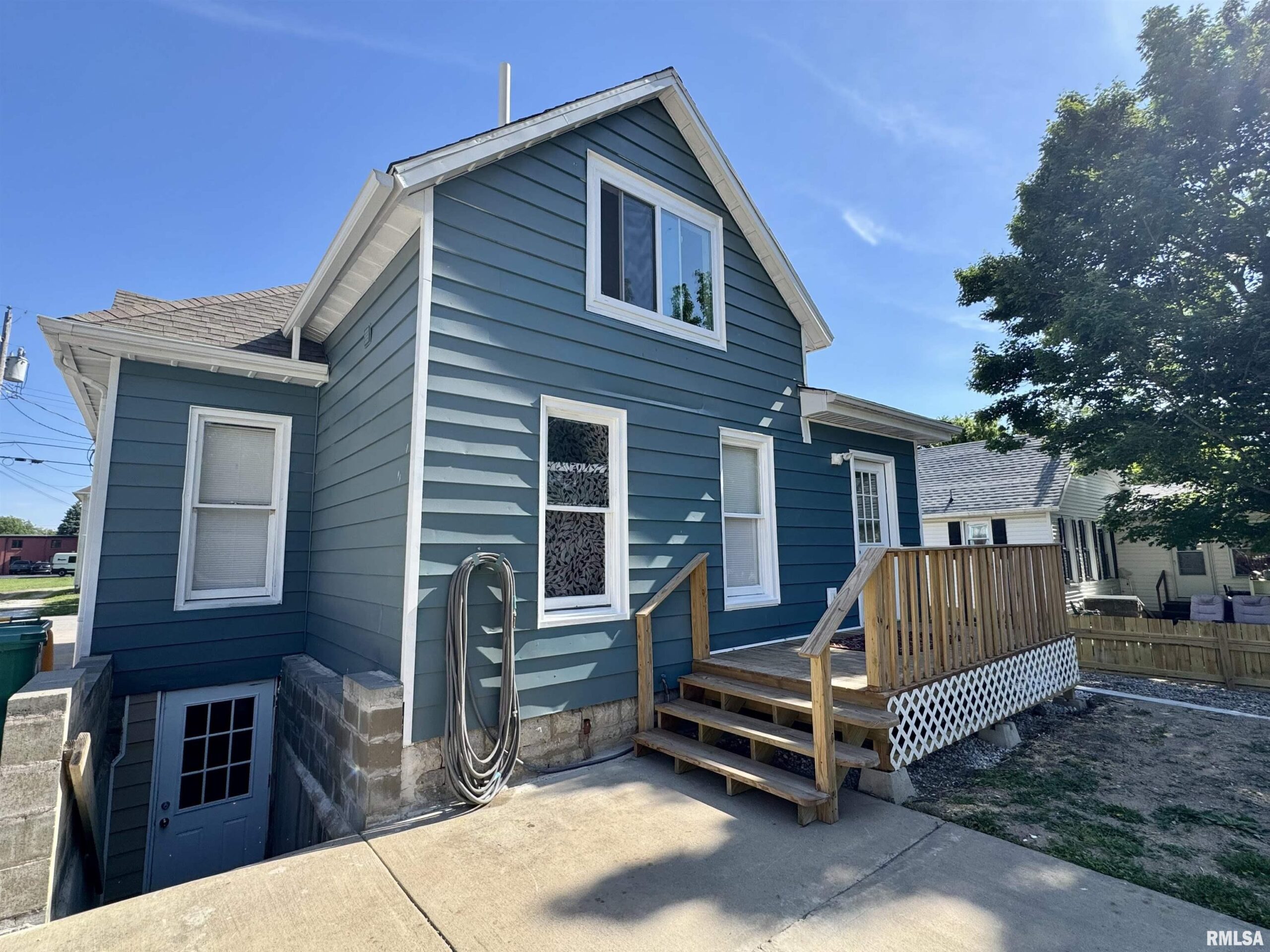 321 W JEFFERSON Street Macomb IL