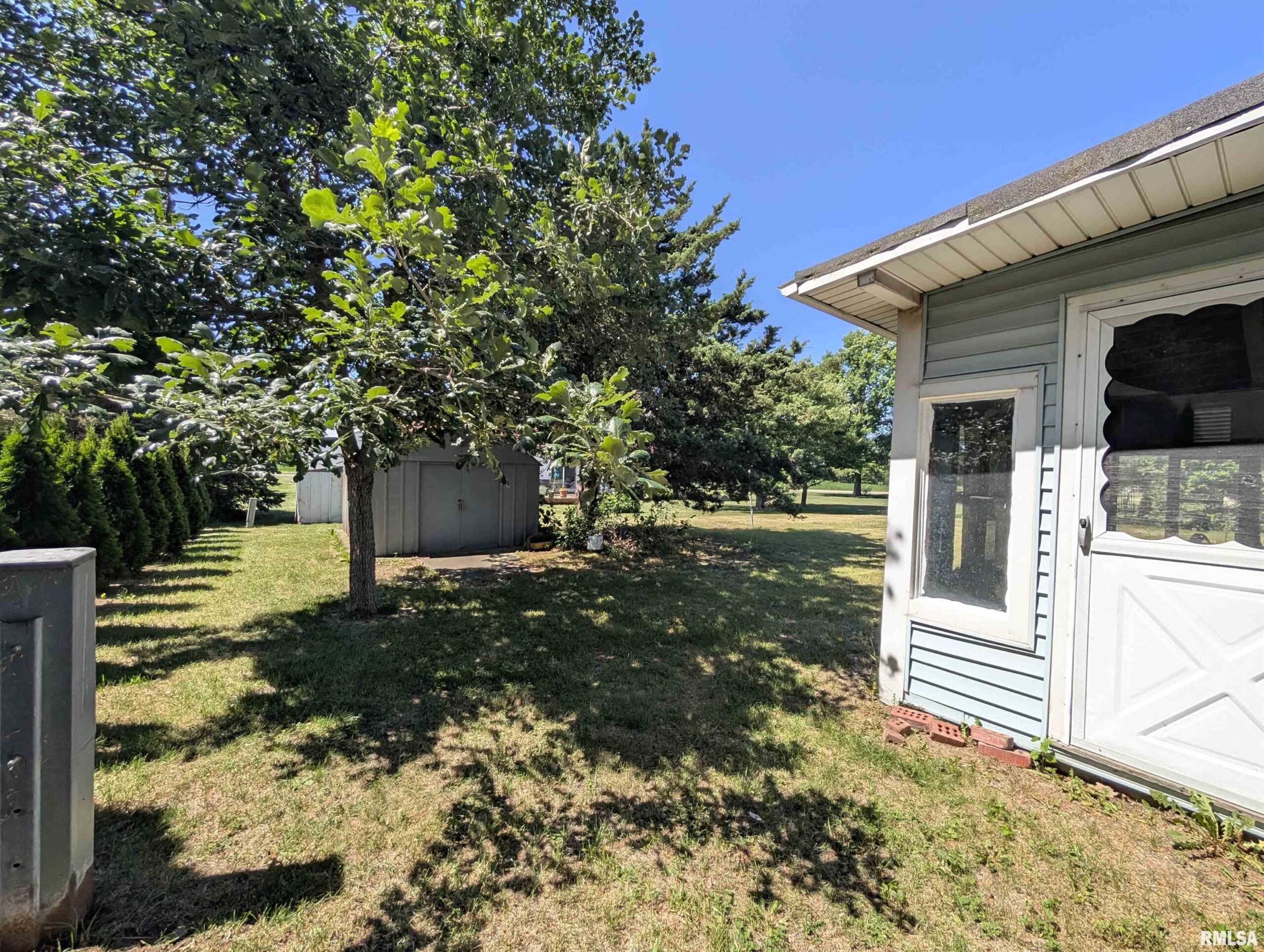 610 W CLINTON Street Brimfield IL