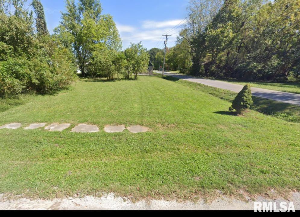 812 S Emma Street Christopher IL