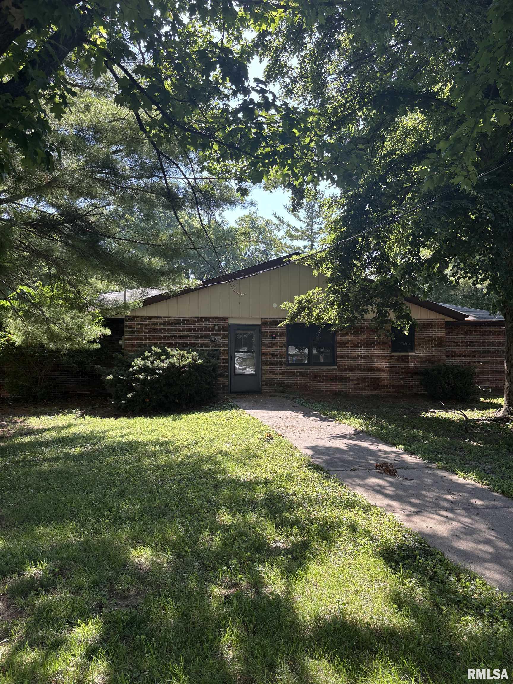 420 S WEST Street Jacksonville IL
