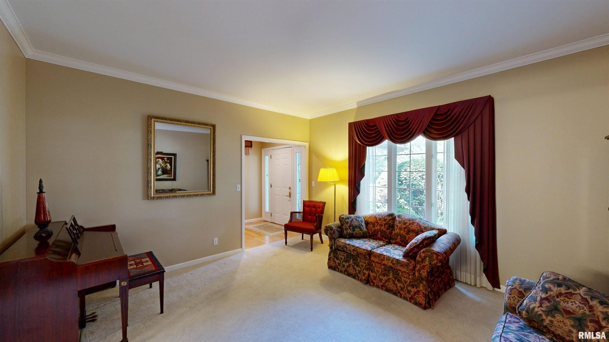 105 FLEUR DE LIS Court East Peoria IL