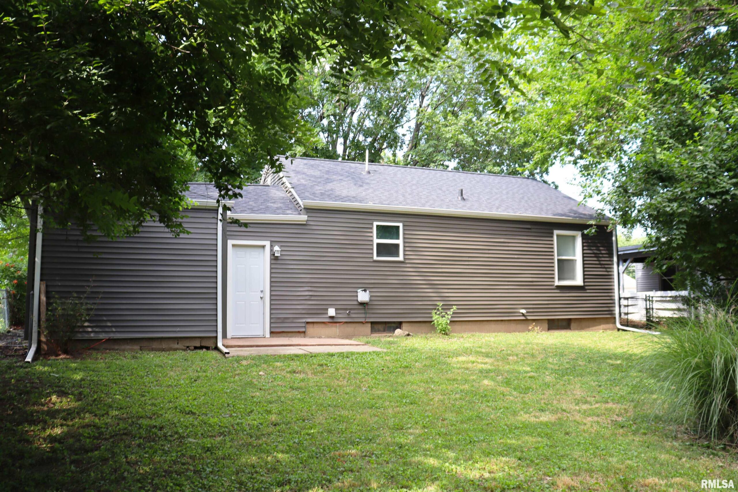 1208 W WILLOW Lane Peoria IL