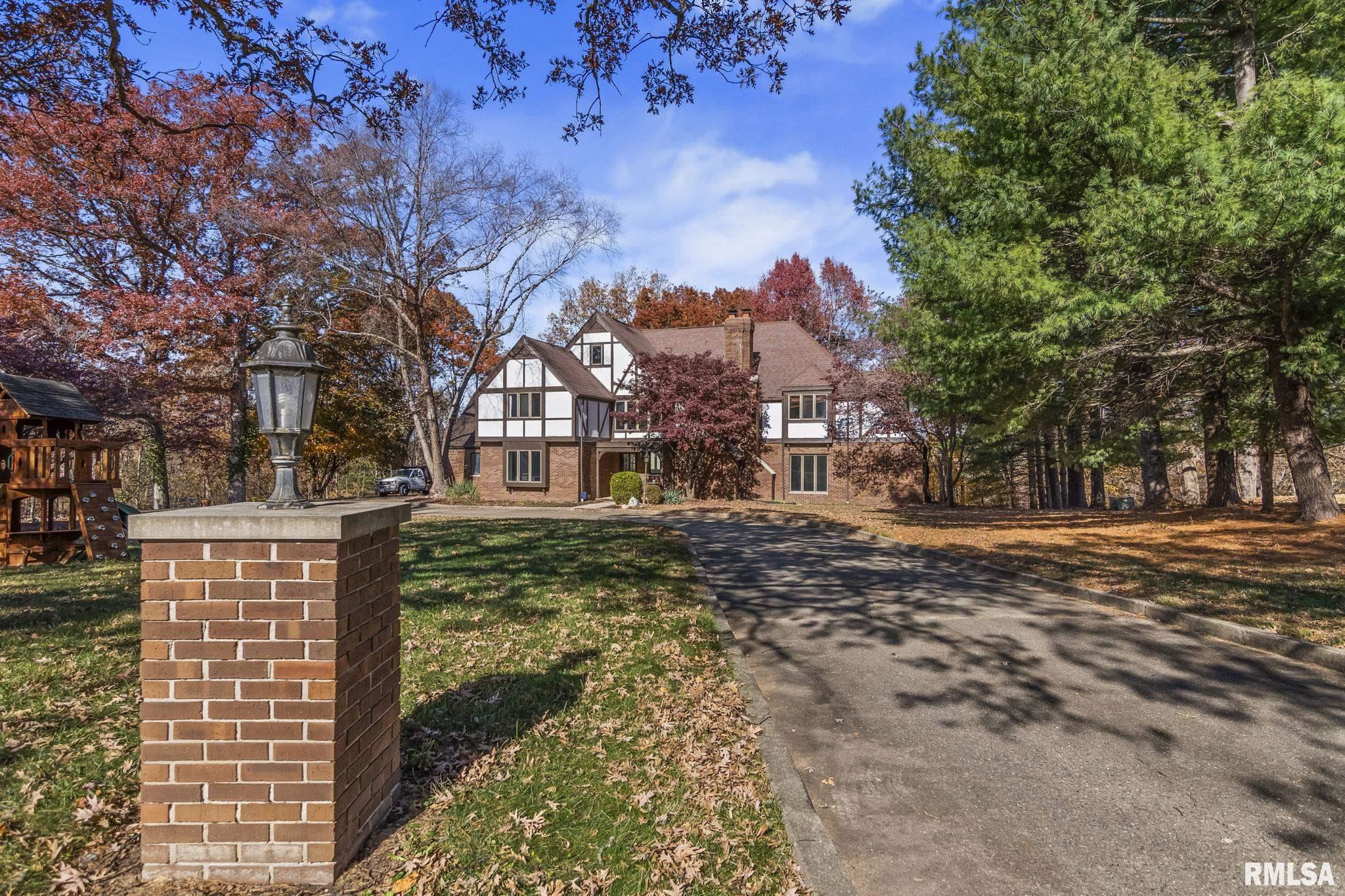 5 Woods End Lane Springfield IL