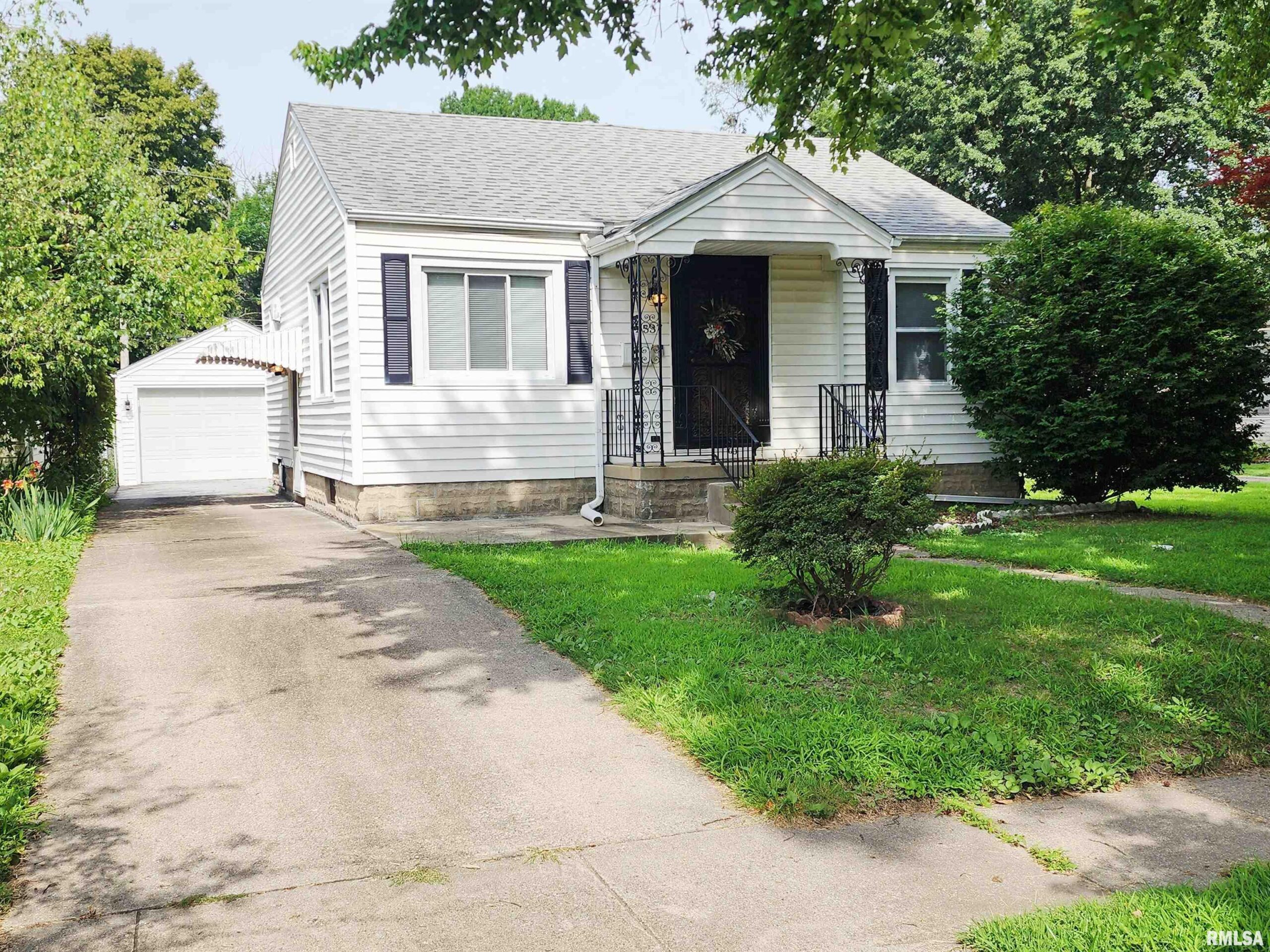 2537 HOLMES Avenue Springfield IL