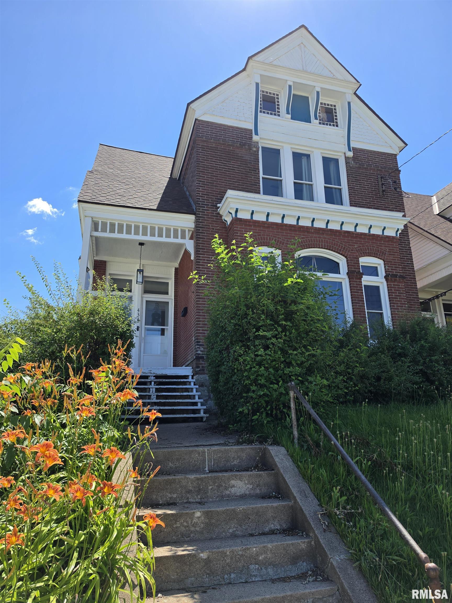434 N 5TH Street Quincy IL