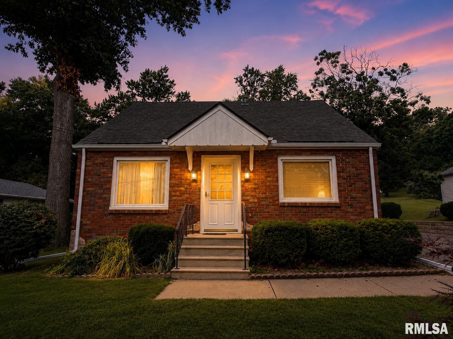 321 ARNOLD Road East Peoria IL