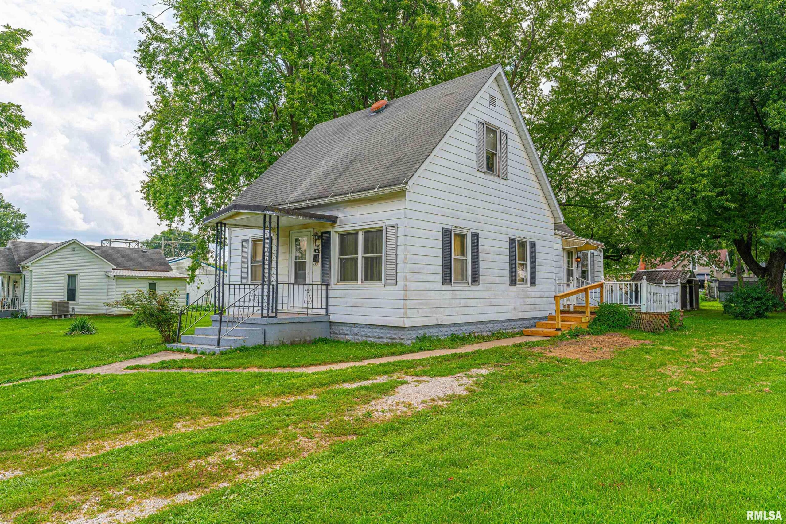 408 S LAFAYETTE Street Mt Pulaski IL