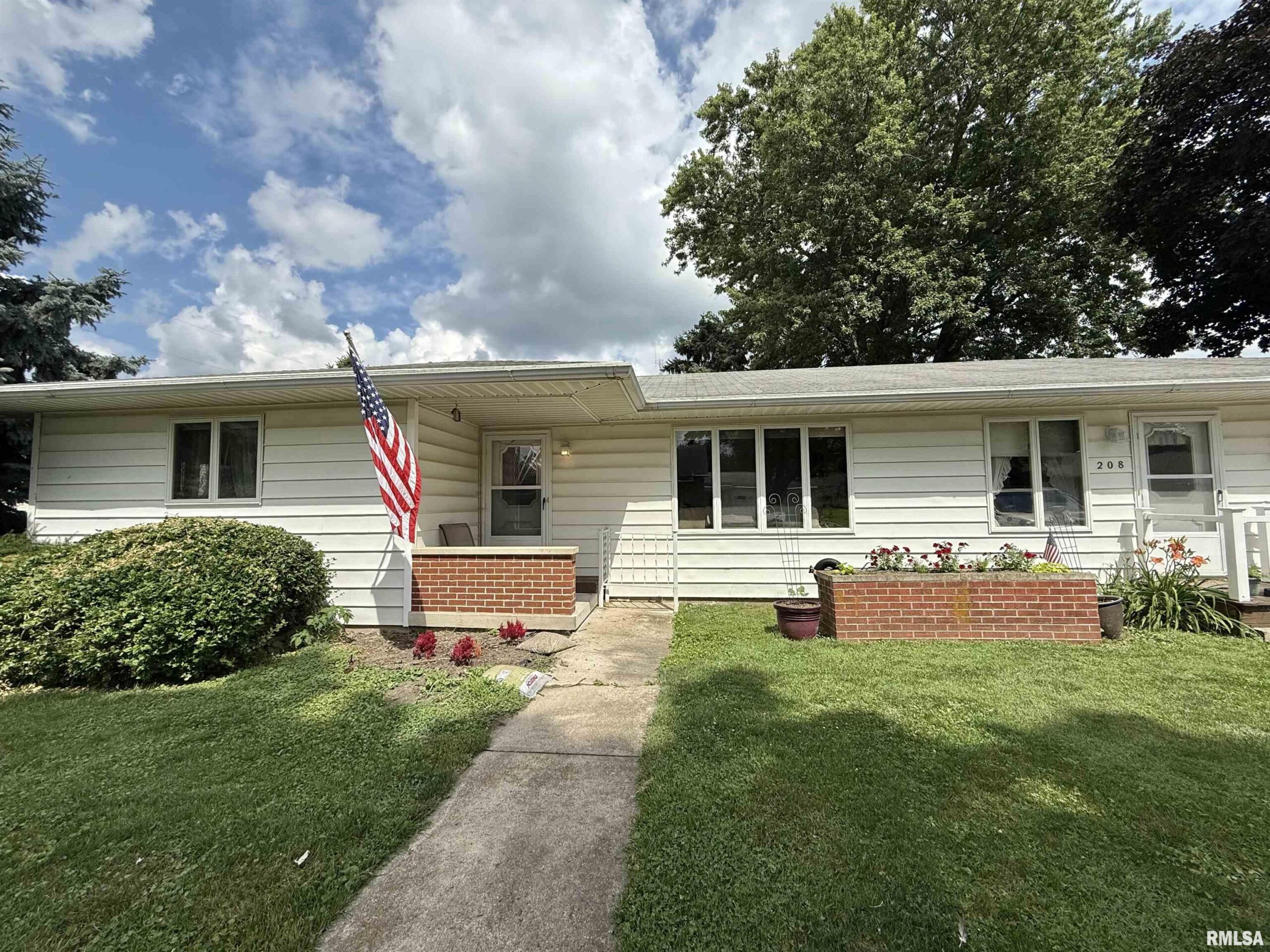 208 S 2ND Street Cuba IL