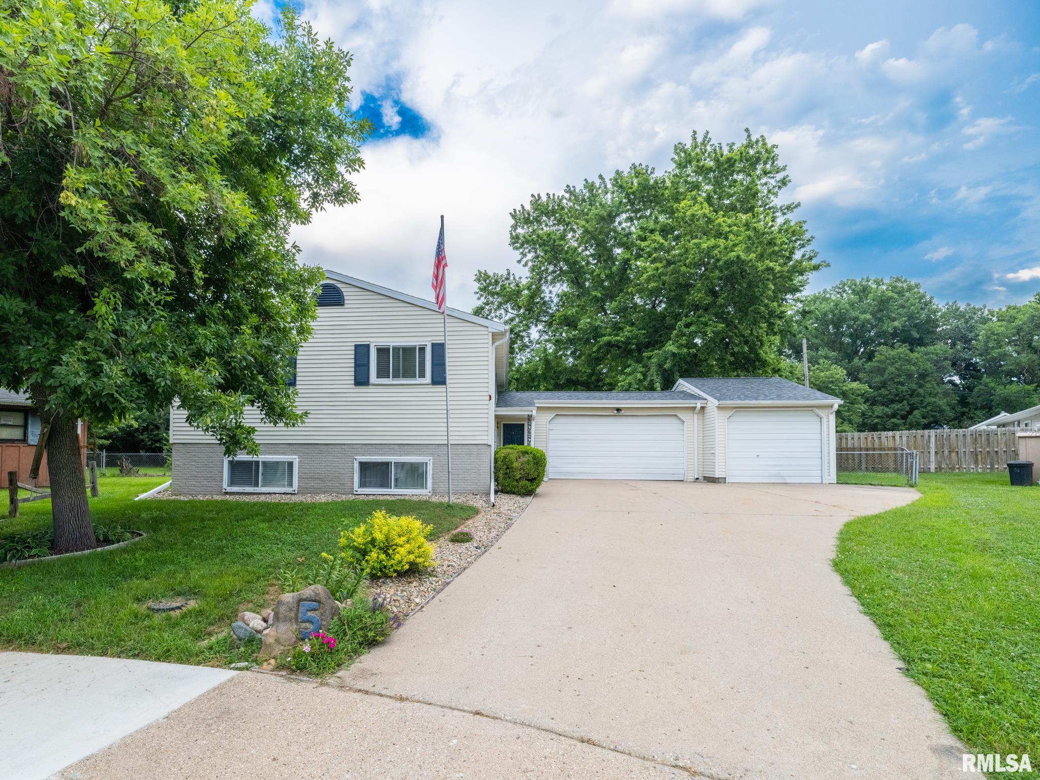 5 GALVIN Court Pekin IL