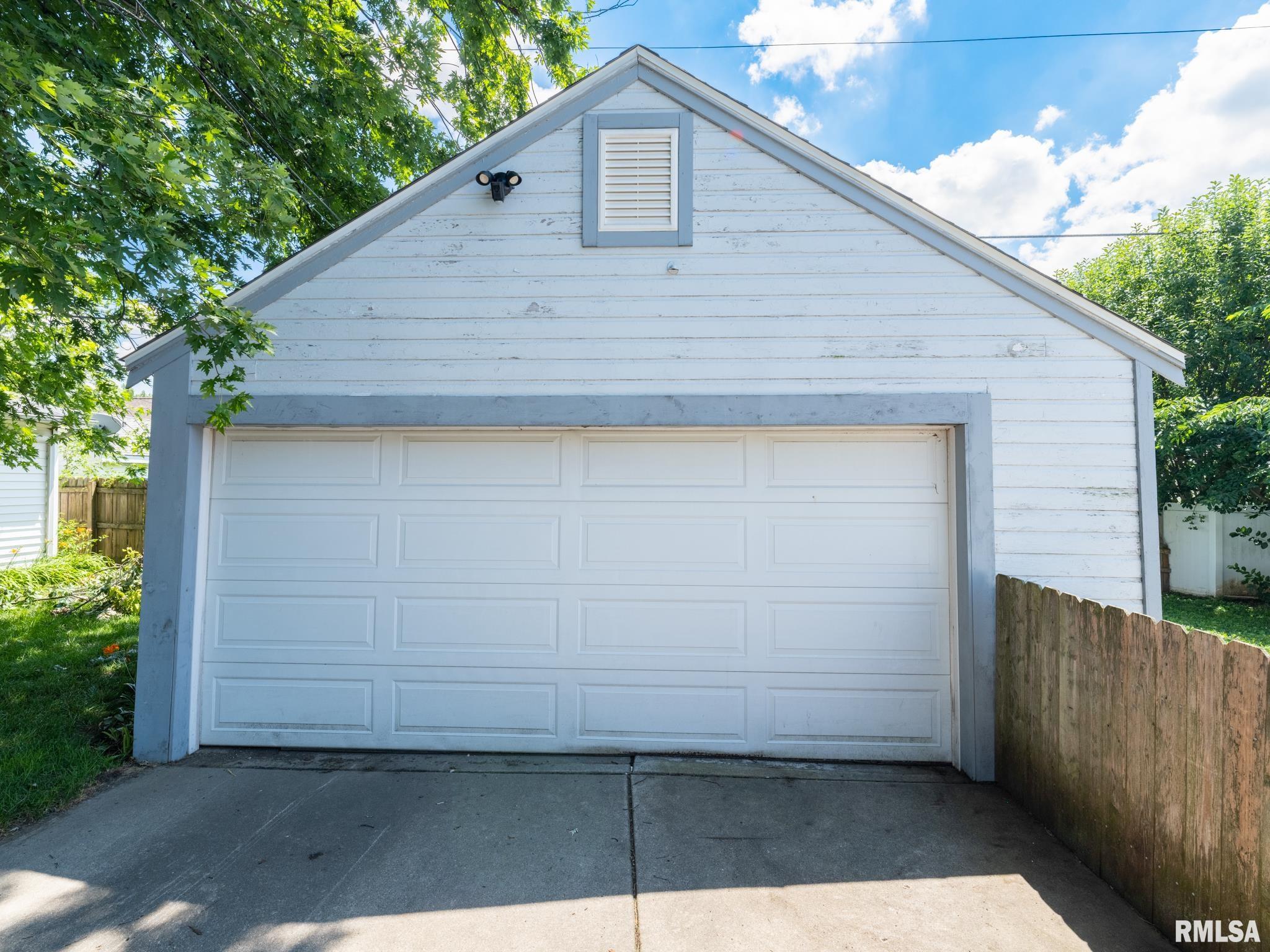 1100 E NORWOOD Avenue Peoria IL