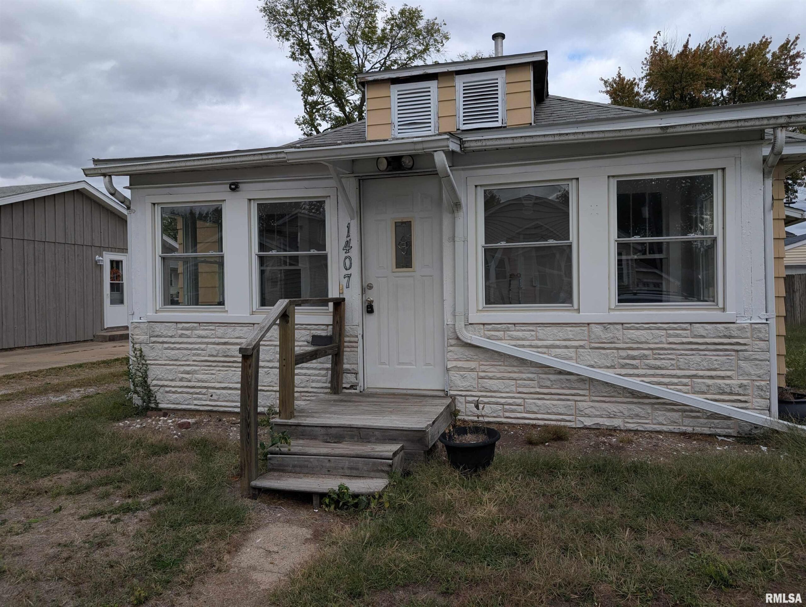 1407 MARTHA Street Pekin IL