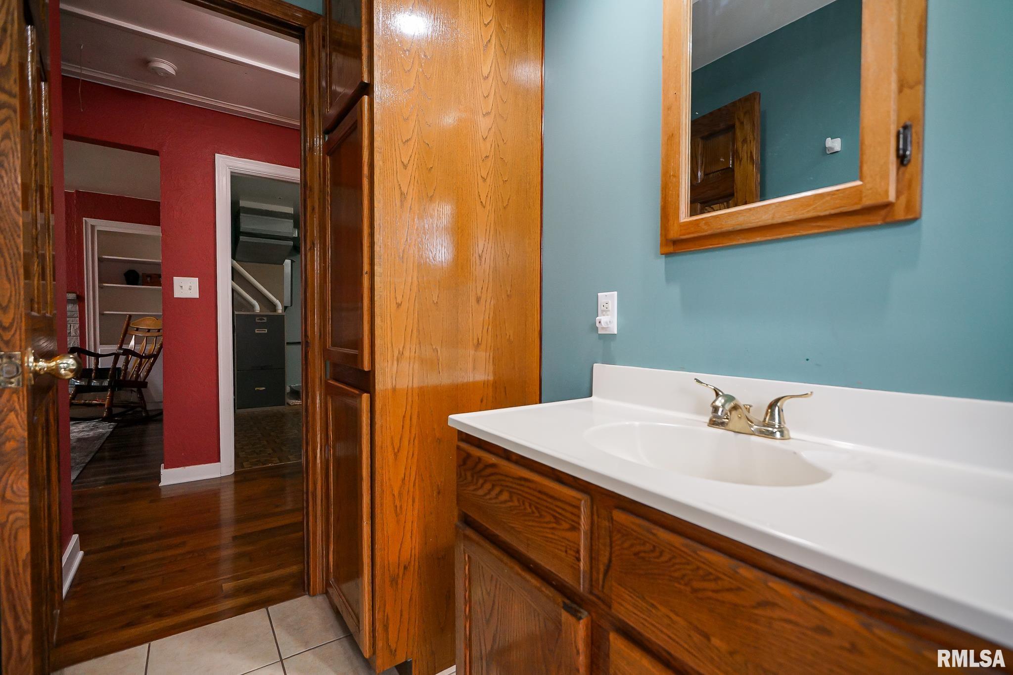 1316 E BEACH Street Peoria IL