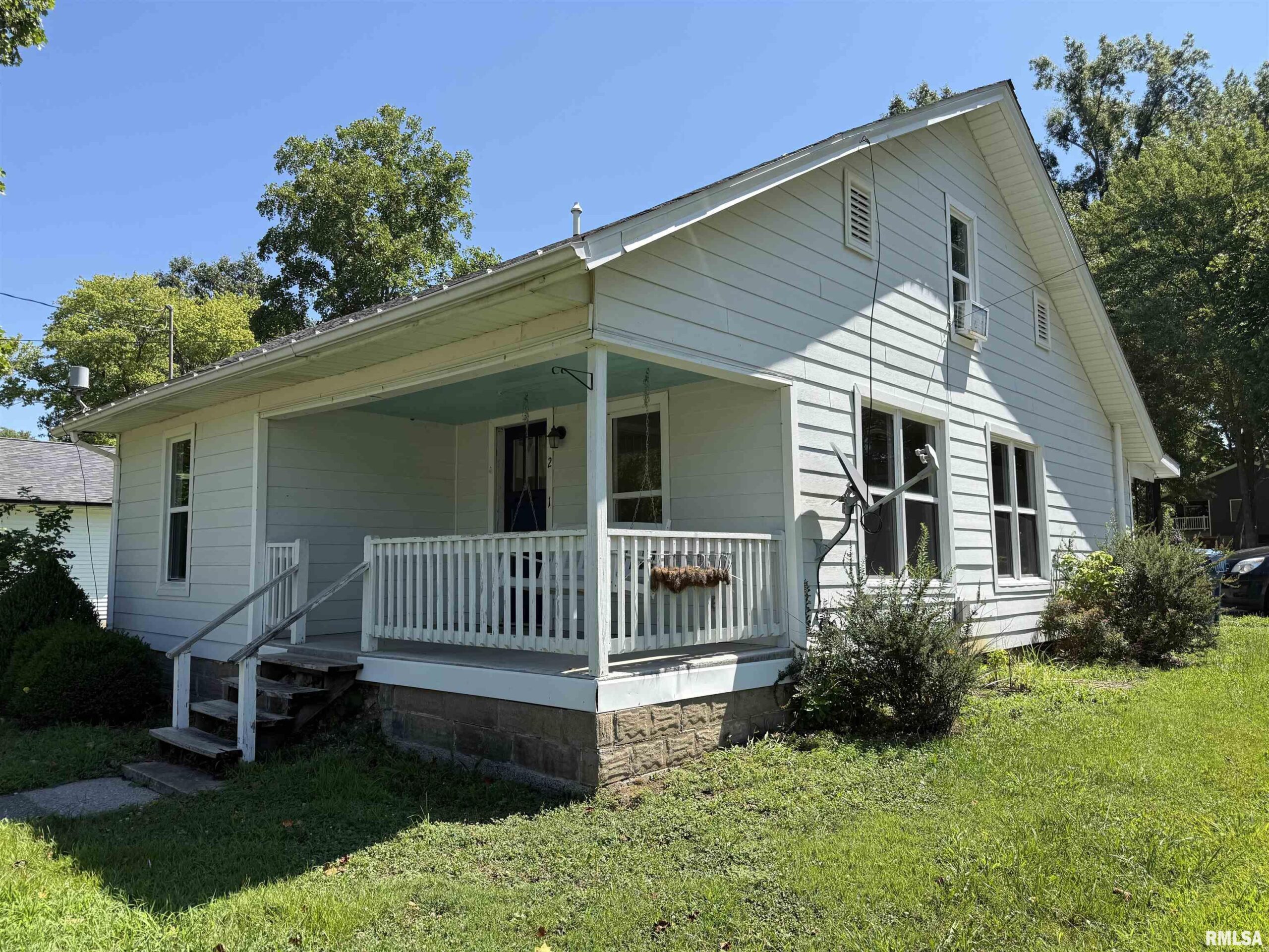 211 CHESTNUT Street Cambria IL