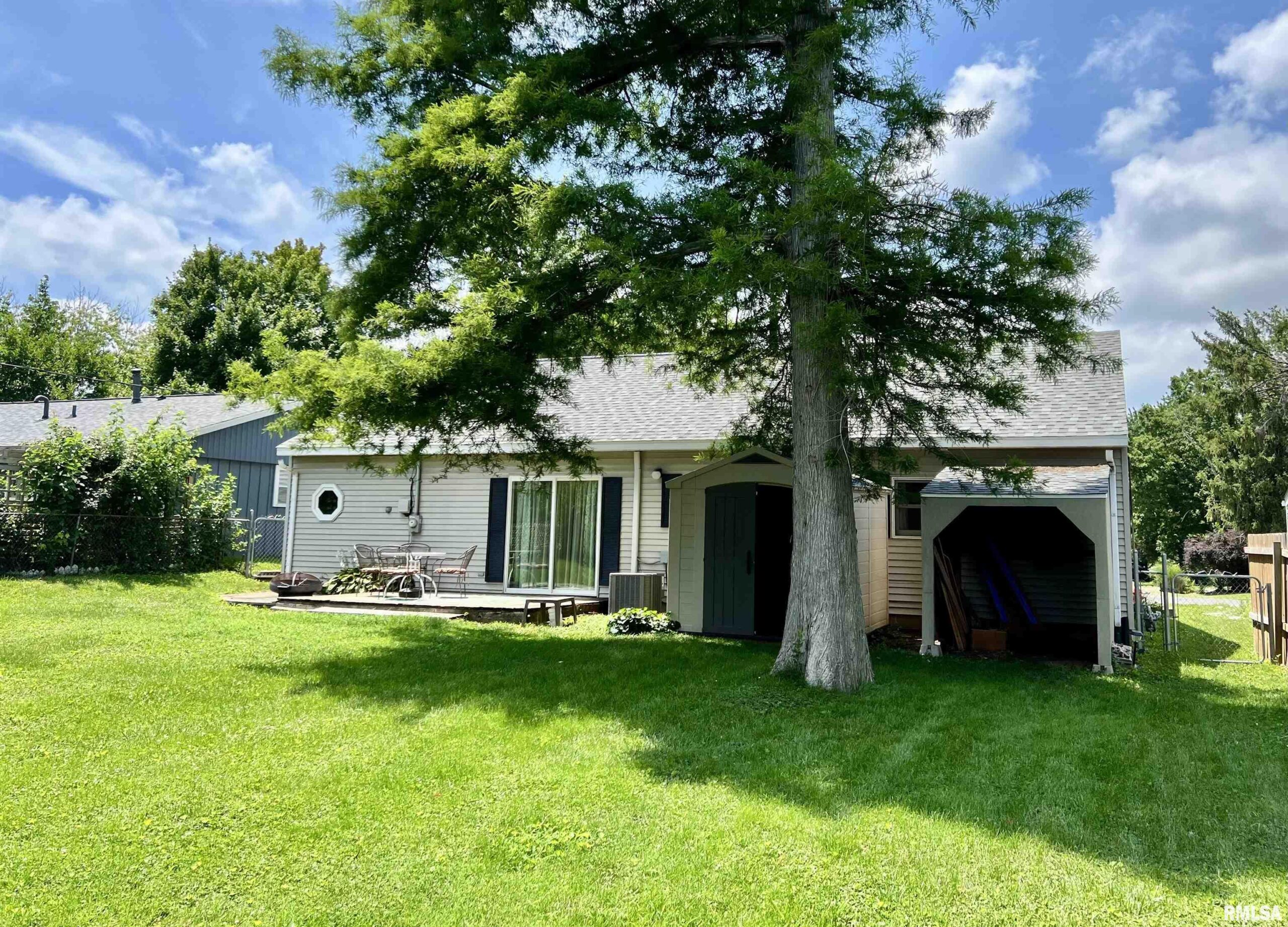 58 CHURCHILL Drive Chatham IL