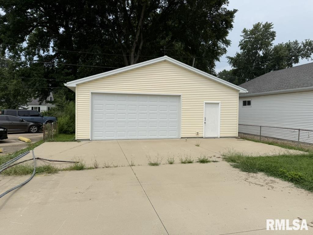 2133 E North Grand Avenue Springfield IL