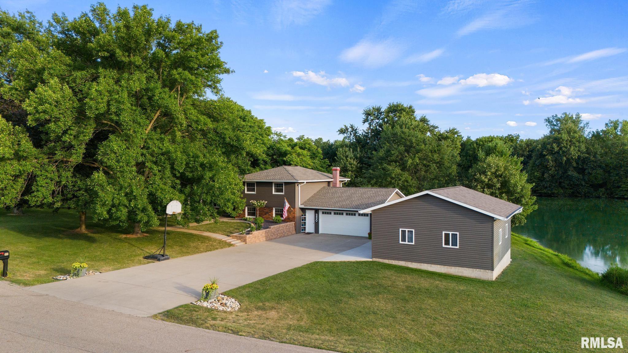 250 CIRCLE SHORE Drive Washington IL