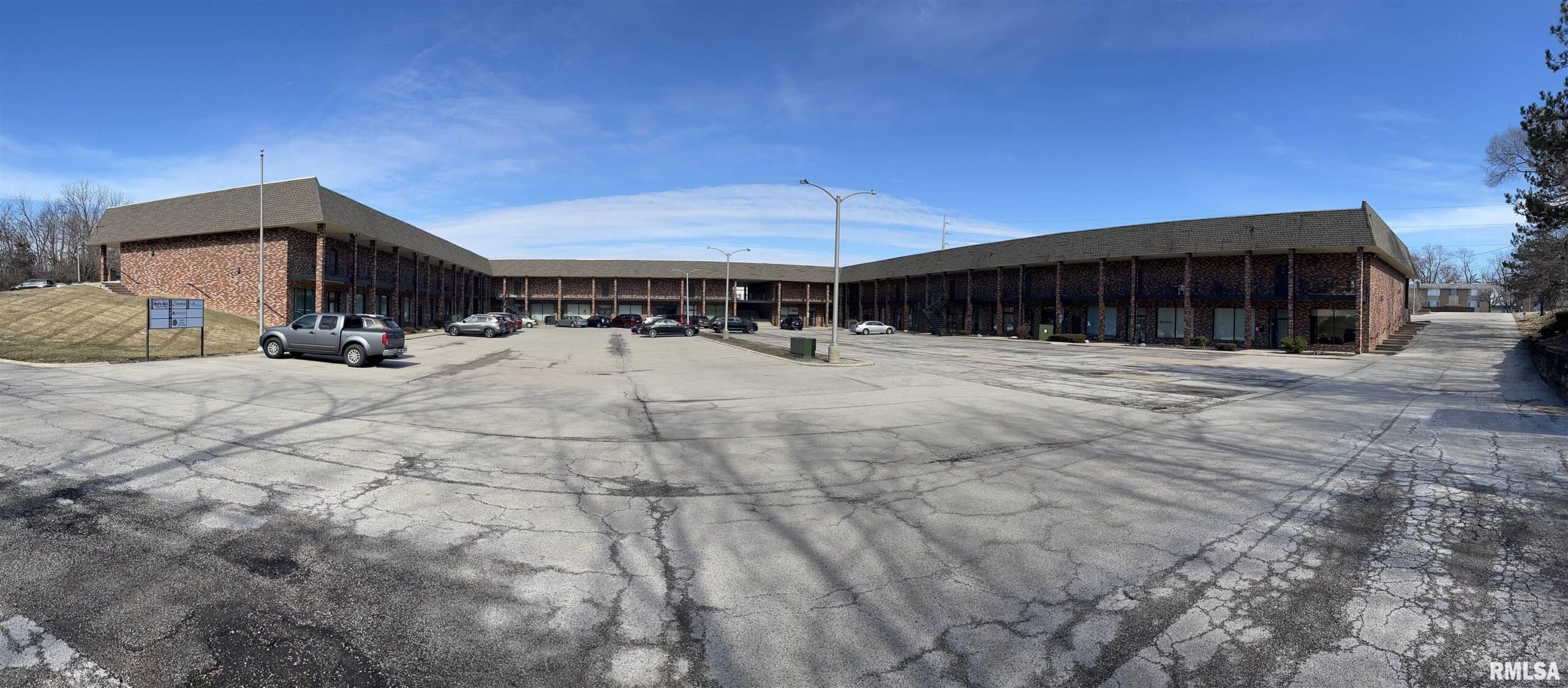 7501 N UNIVERSITY Street Peoria IL