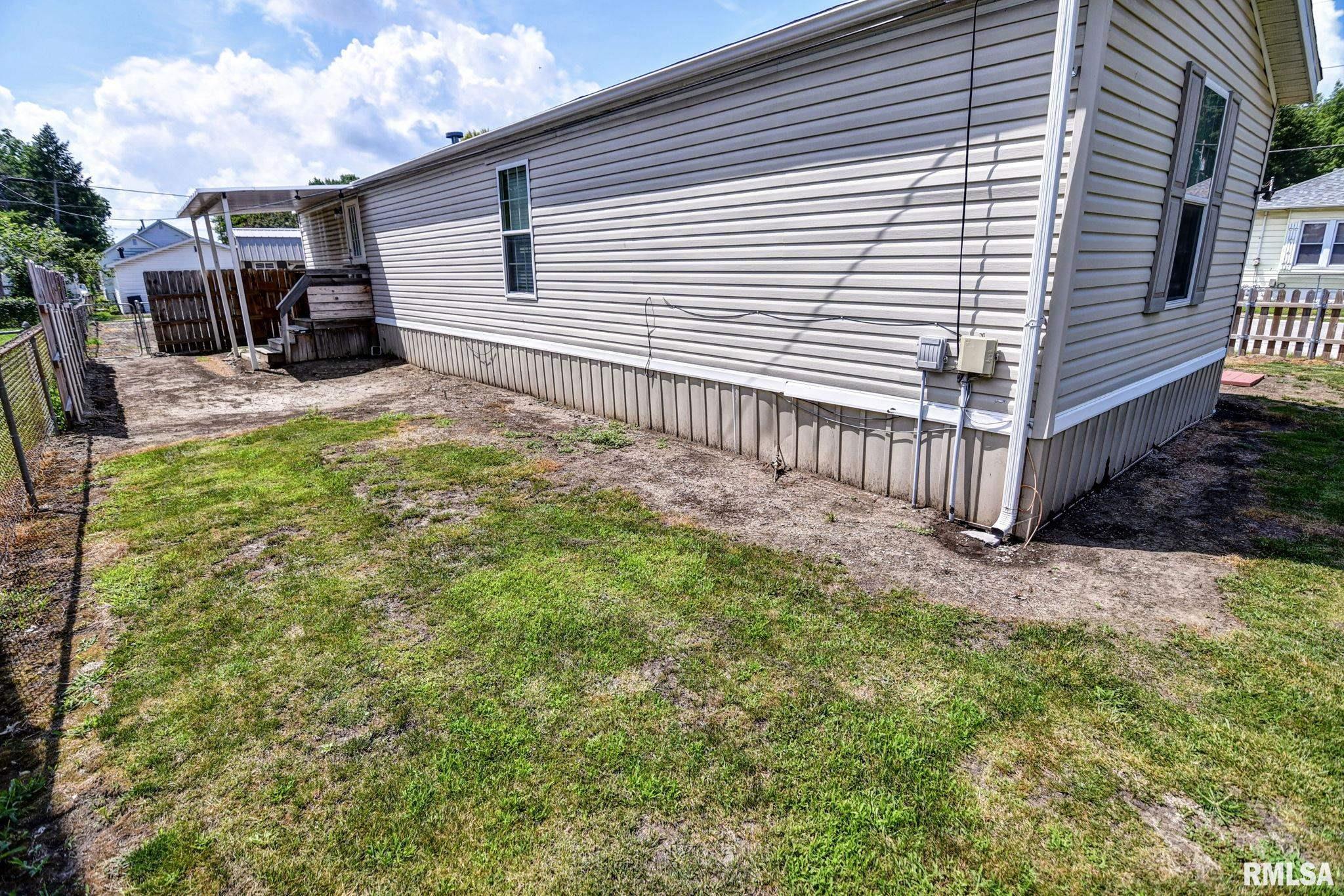 225 PARKER Street Bulpitt IL