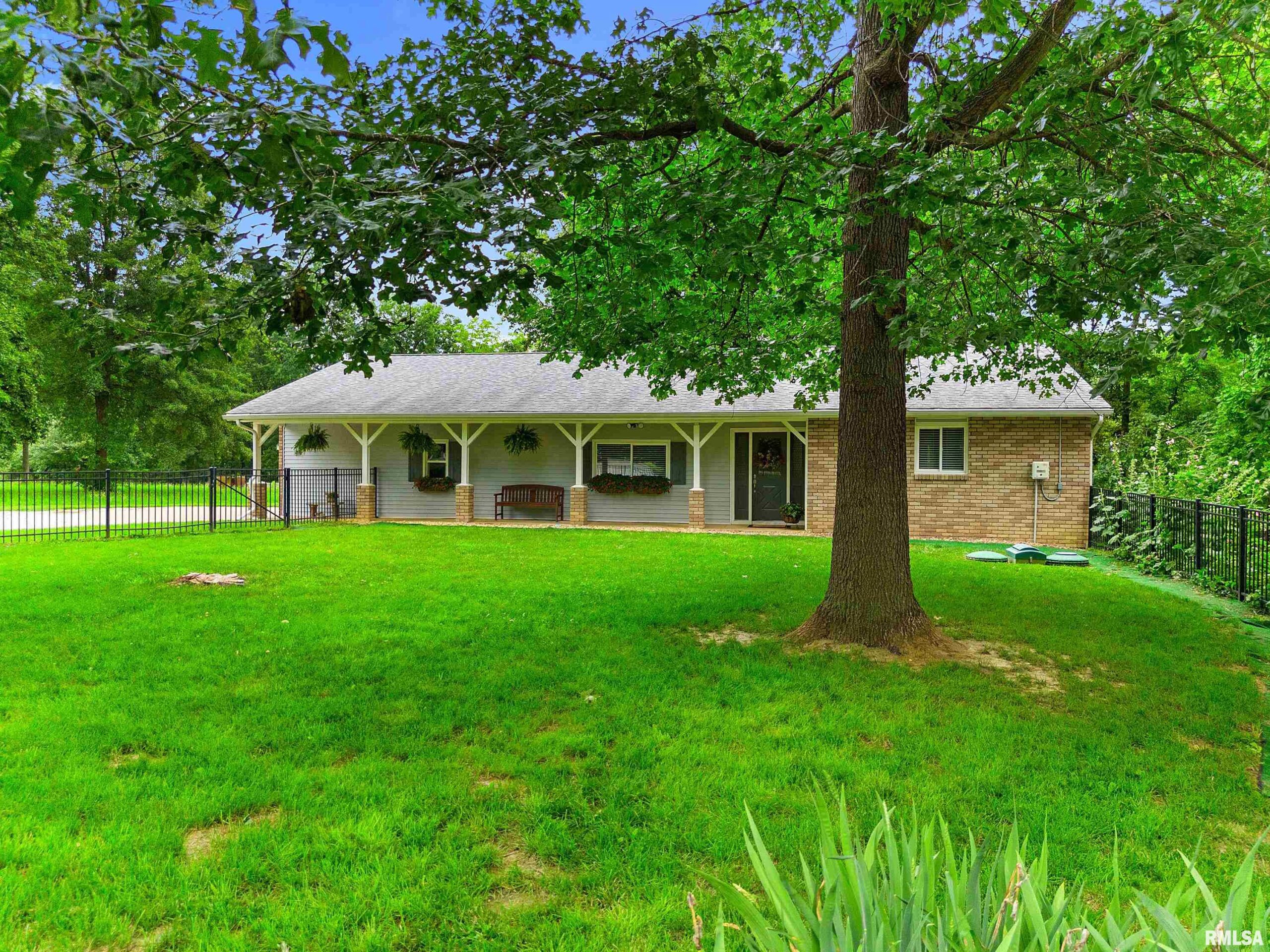 7010 VISTA CORTE Drive Delavan IL