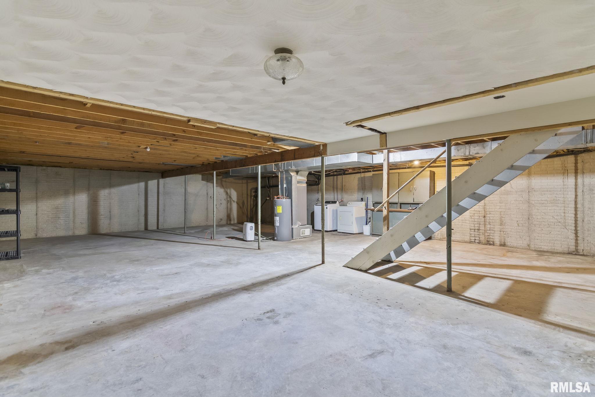 109 BASSWOOD Road Springfield IL