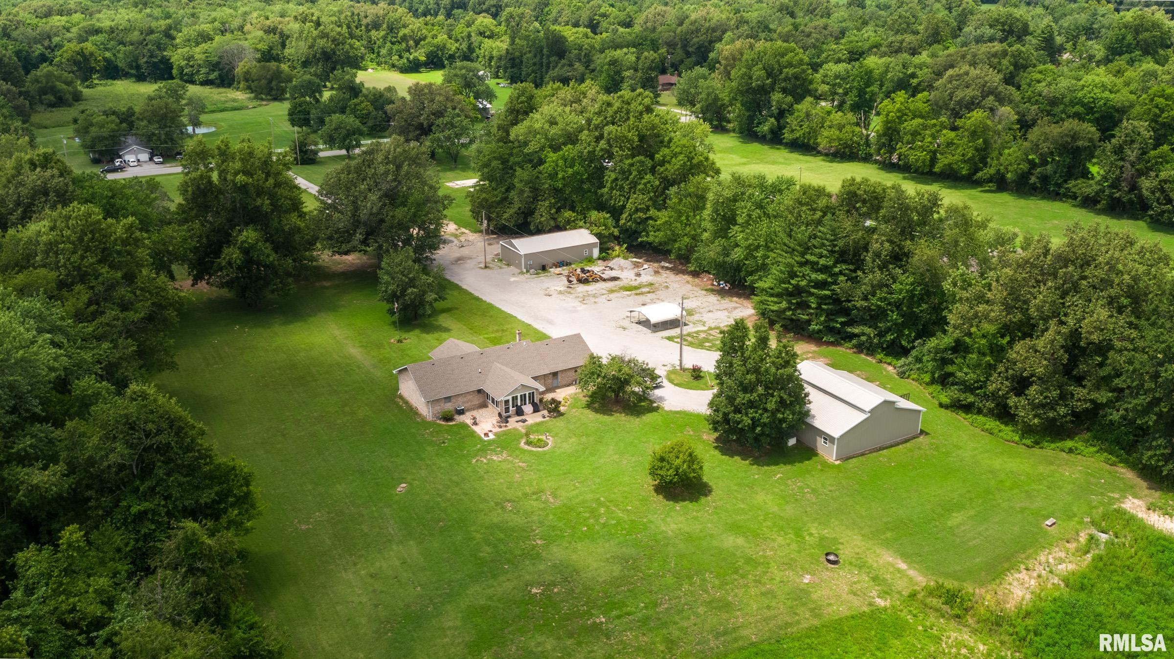 1632 PERSHING Road West Frankfort IL
