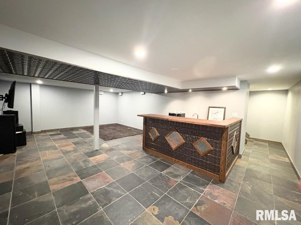 6891 N FOX POINT Drive Peoria IL