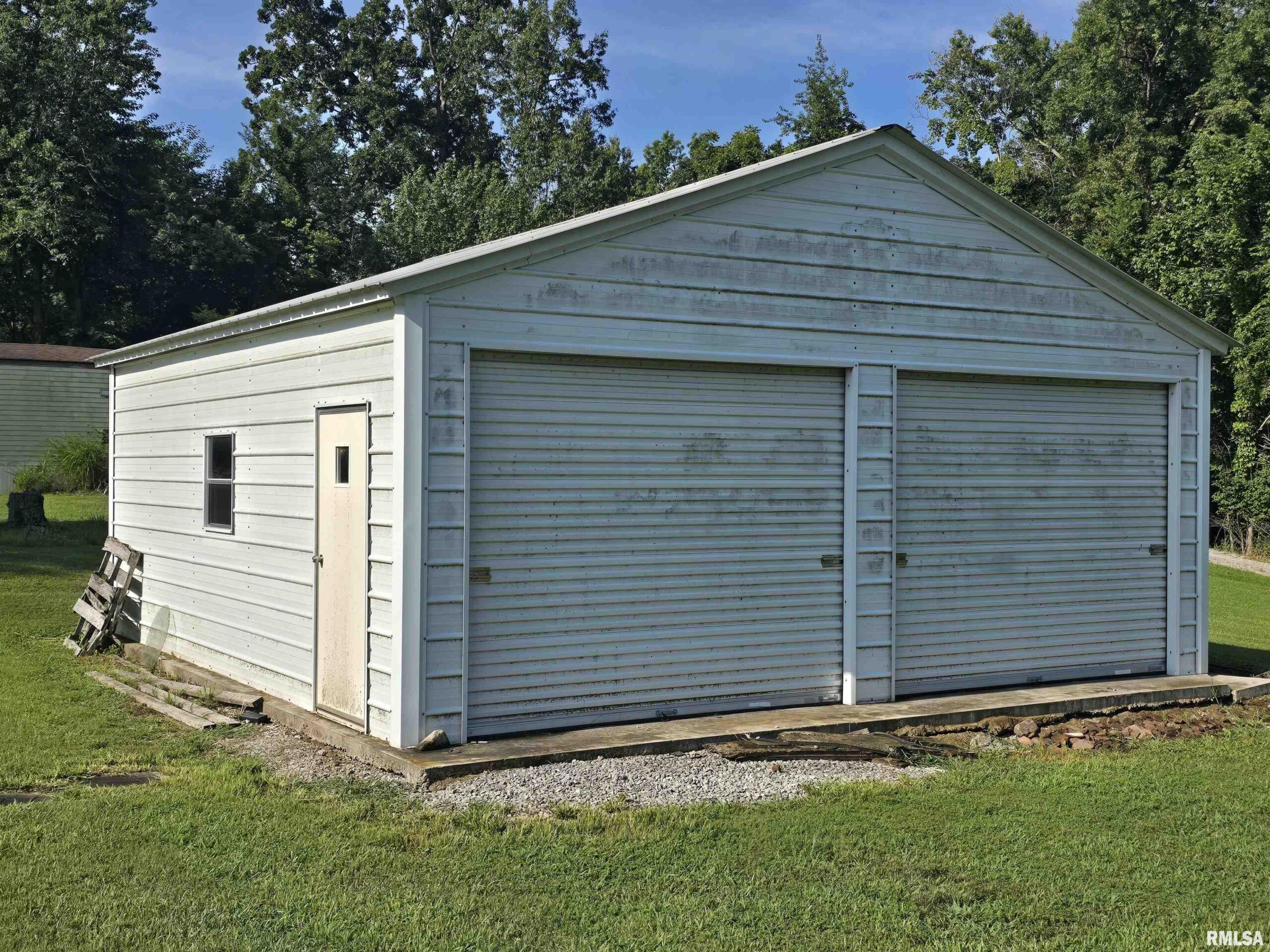 903 E GRAND Avenue Carterville IL