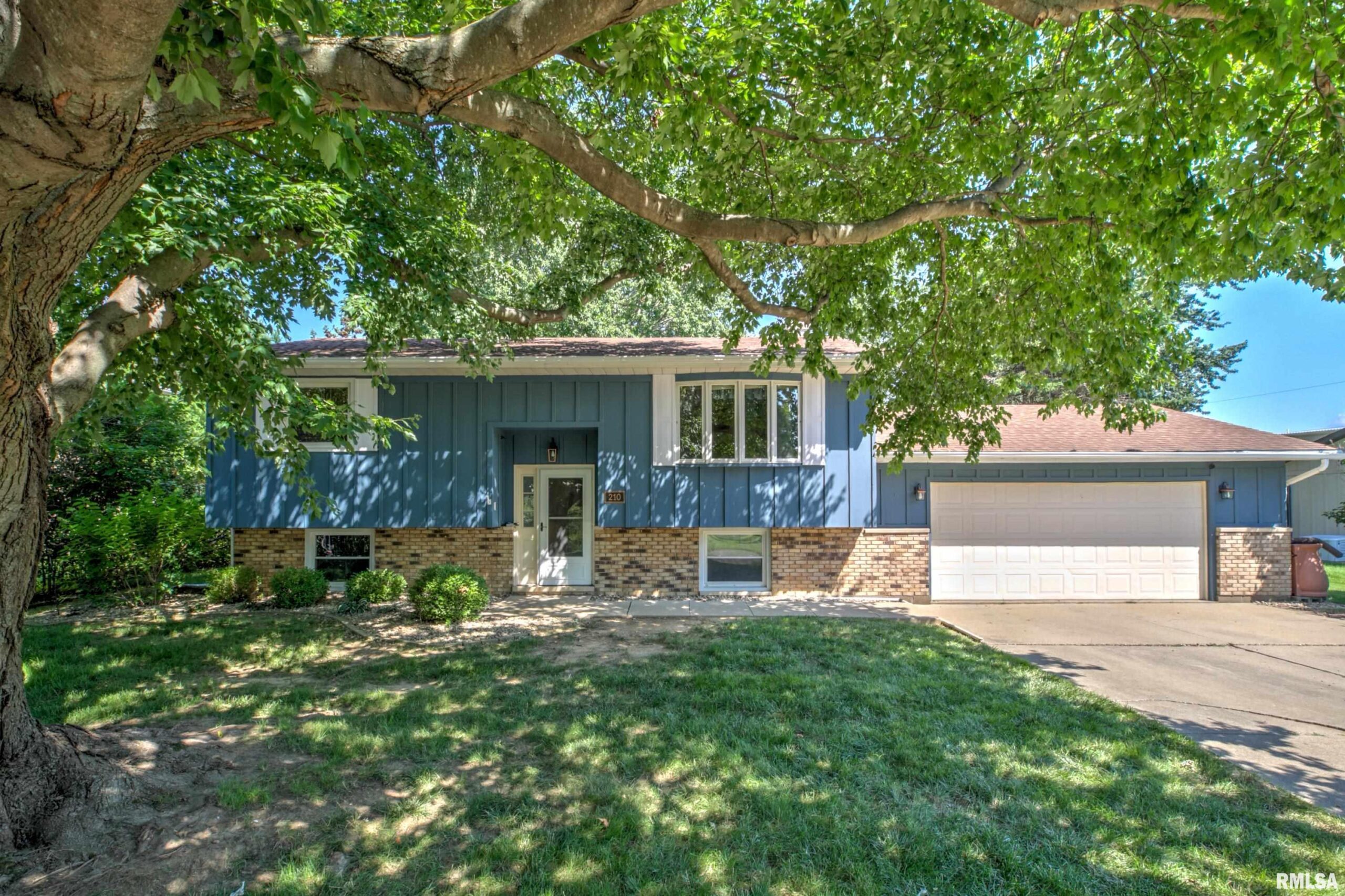 210 DUTCH Lane Metamora IL