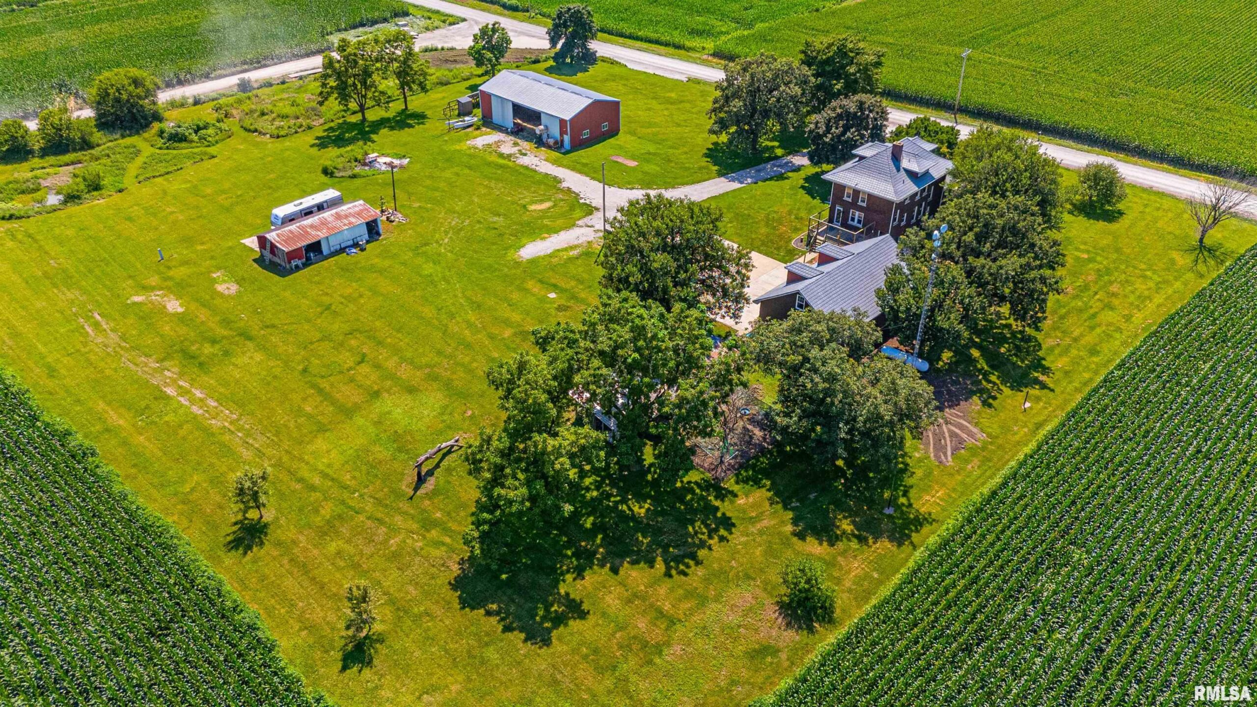 1328 County Road 2375 E El Paso IL