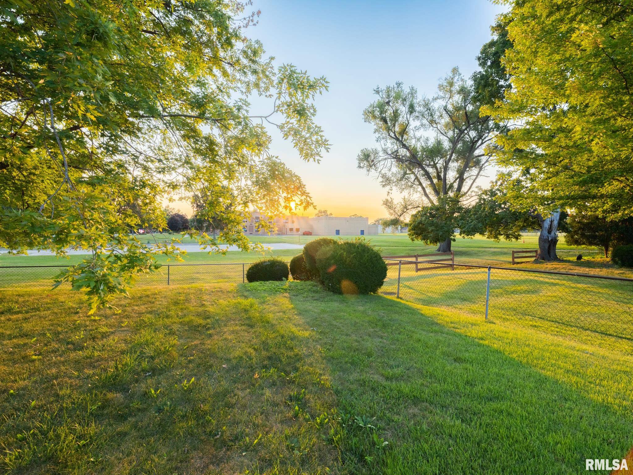1001 E FORREST HILL Avenue Peoria IL