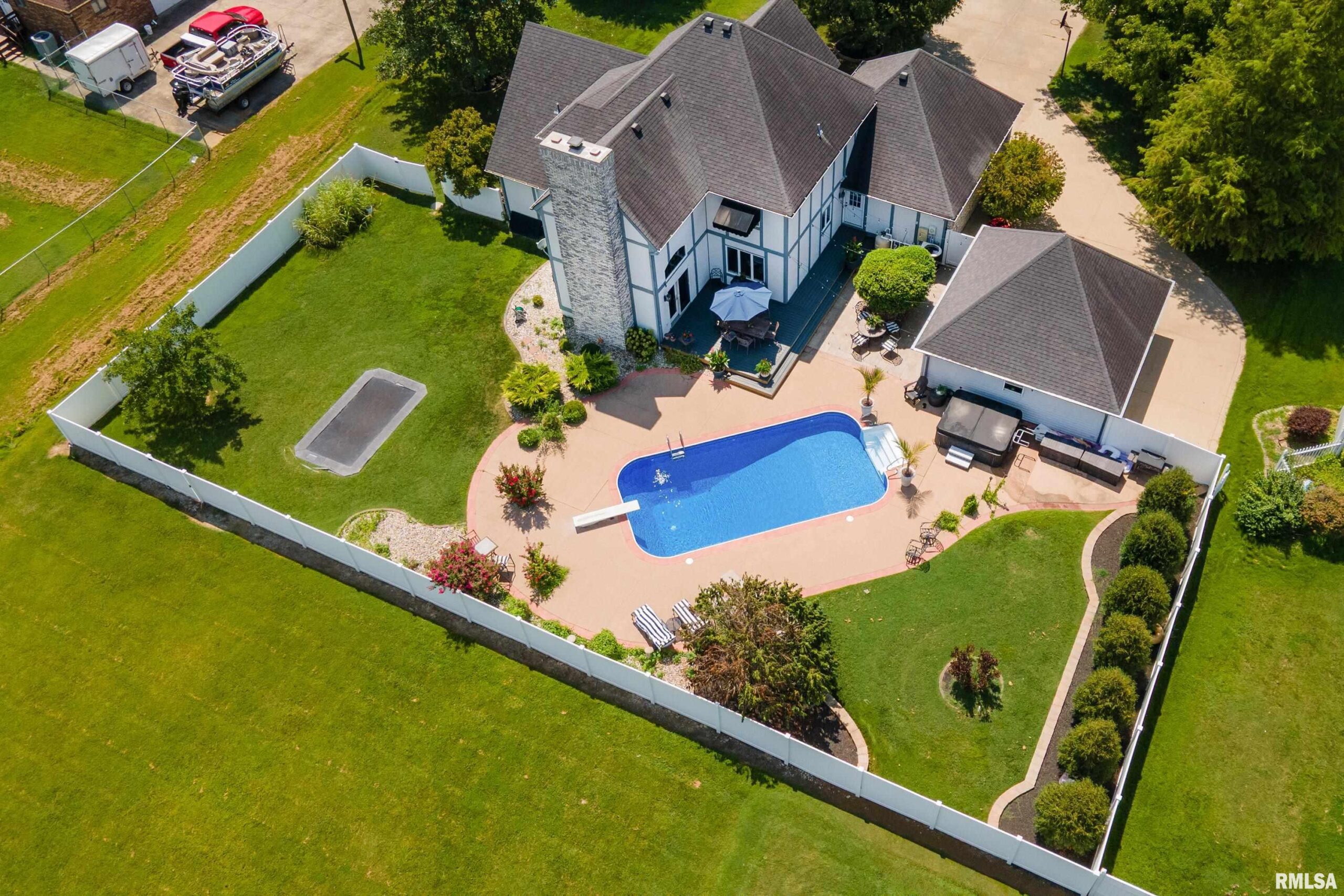 205 Dinah Lane Marion IL