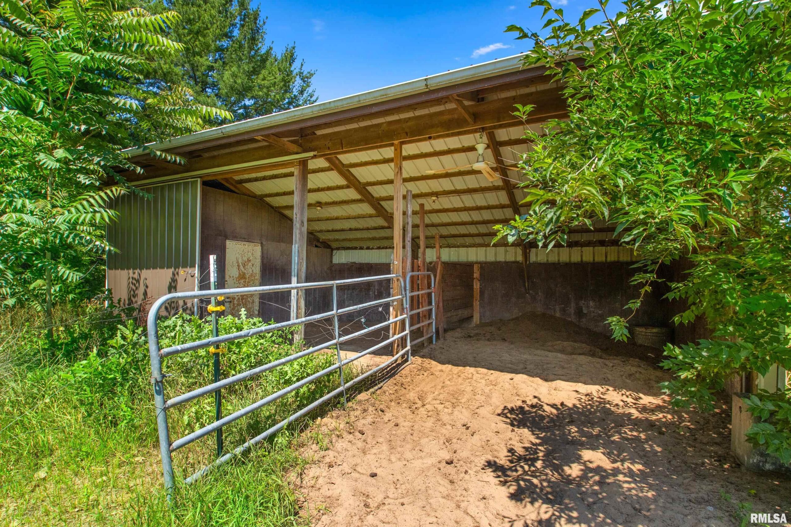 25734 N COUNTY ROAD 2500 E Manito IL