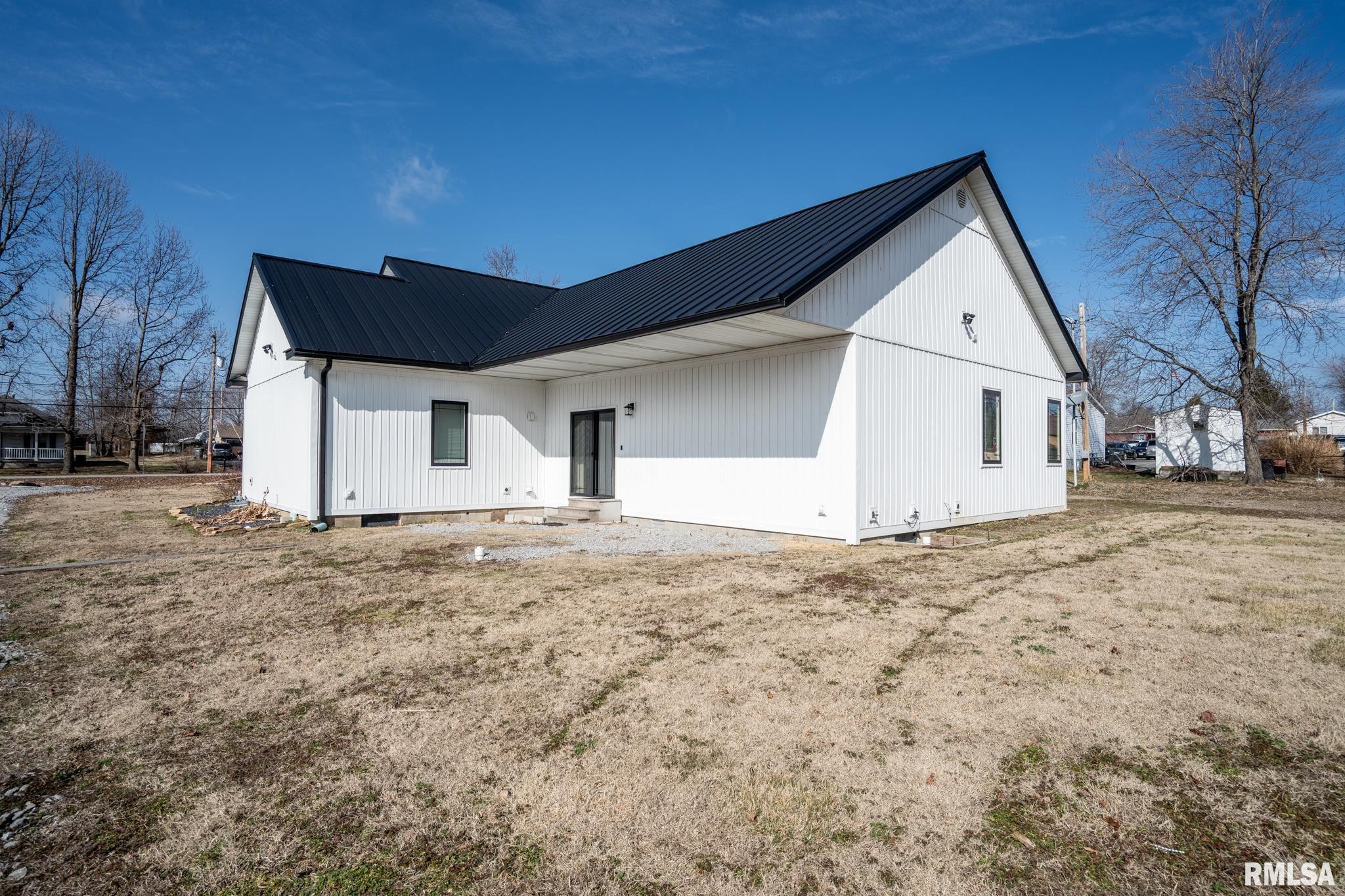 1108 MAIN Street Carterville IL