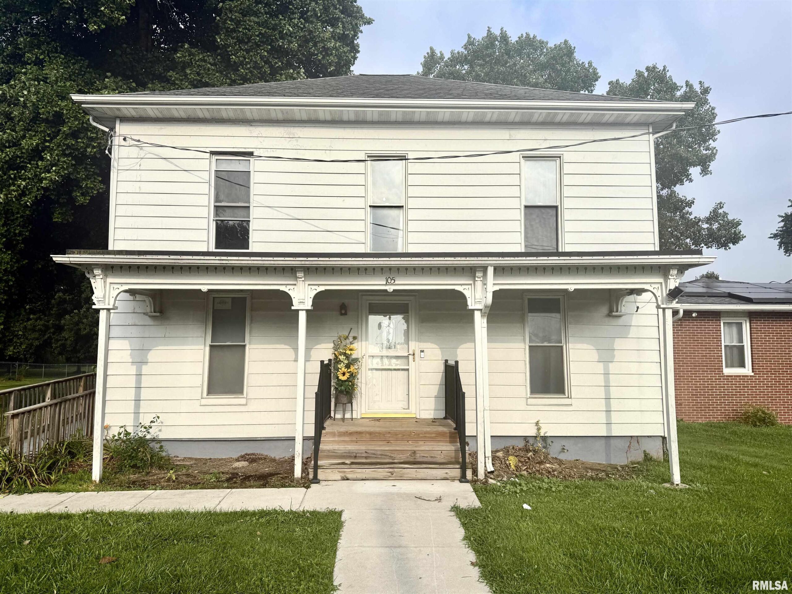 105 Constant Street Dawson IL