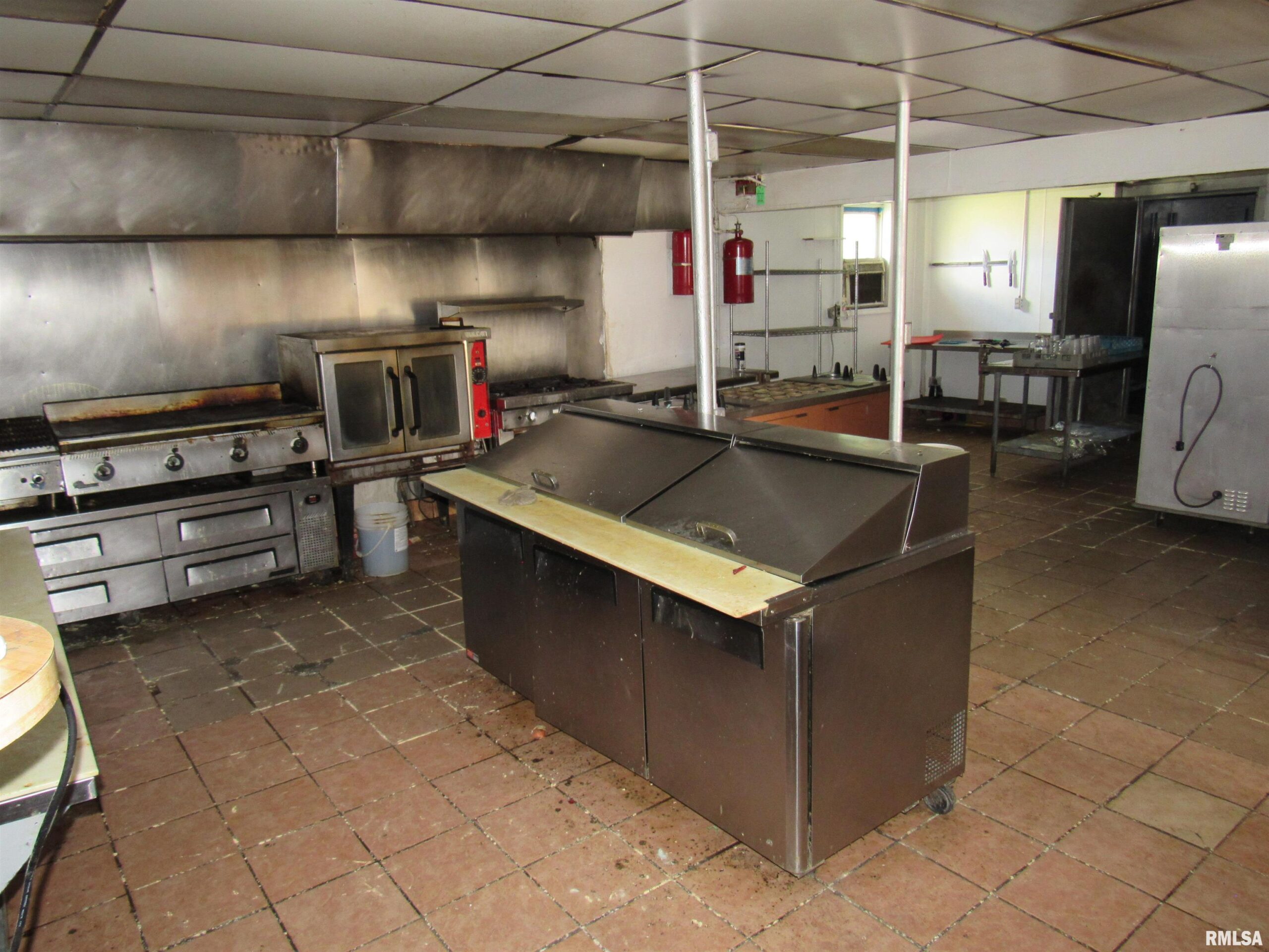 700 W CLINTON Street Rushville IL