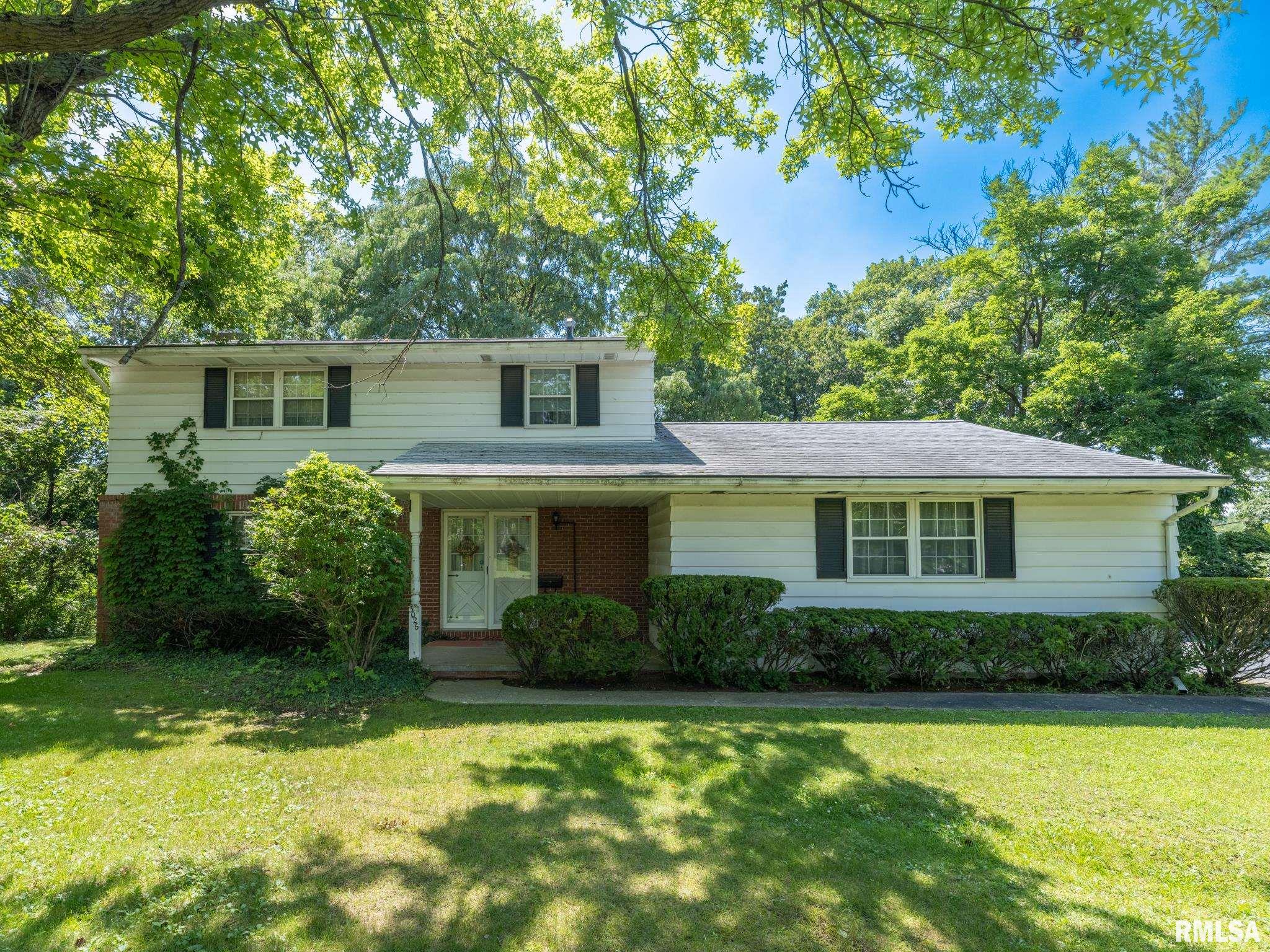 3026 W GREENBRIER Lane Peoria IL